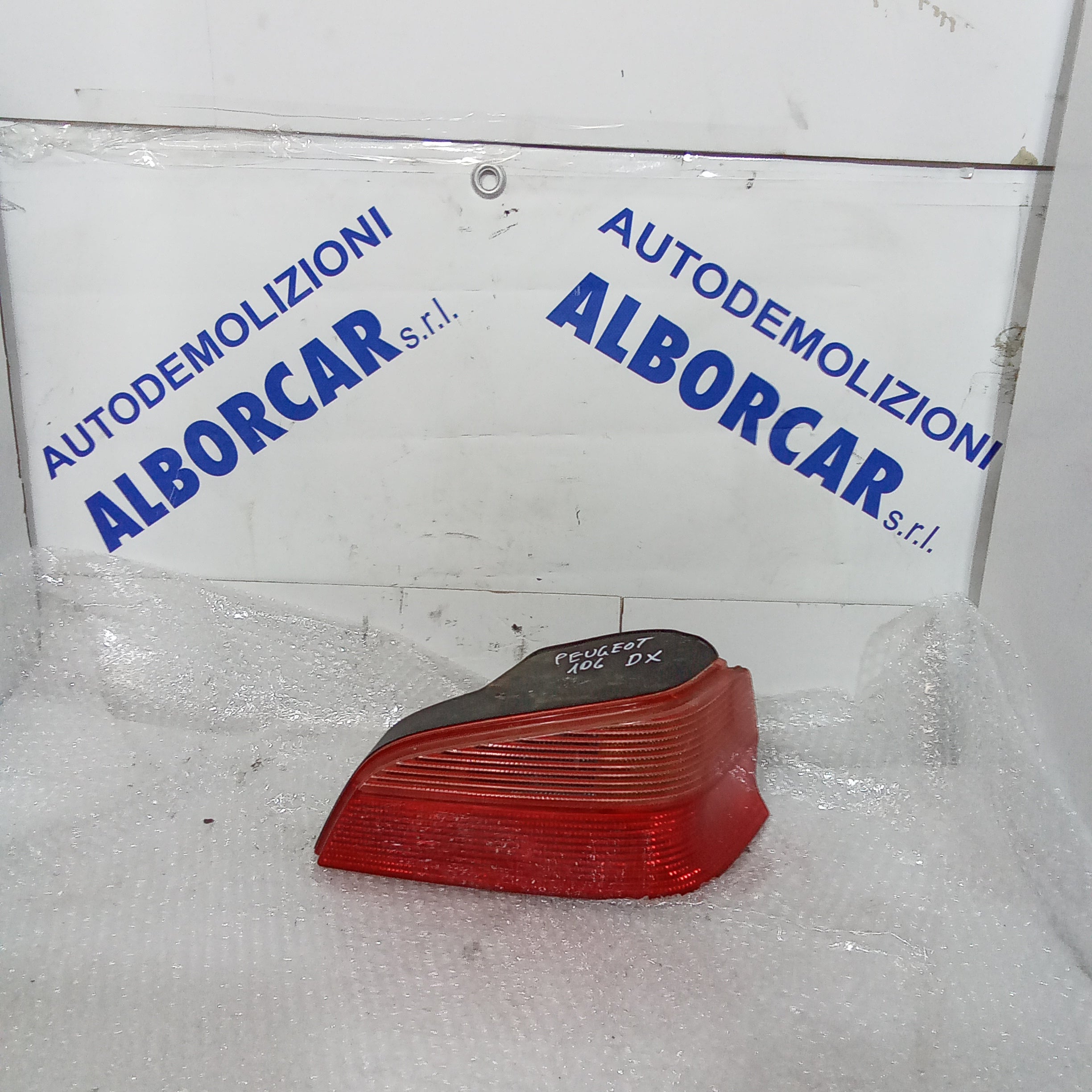 Fanale stop posteriore destro peugeot 106 anno 1998