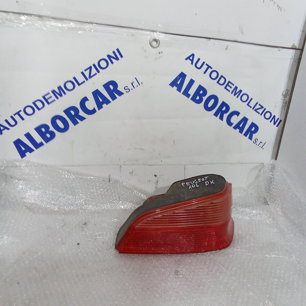 Fanale stop posteriore destro peugeot 106 anno 1998