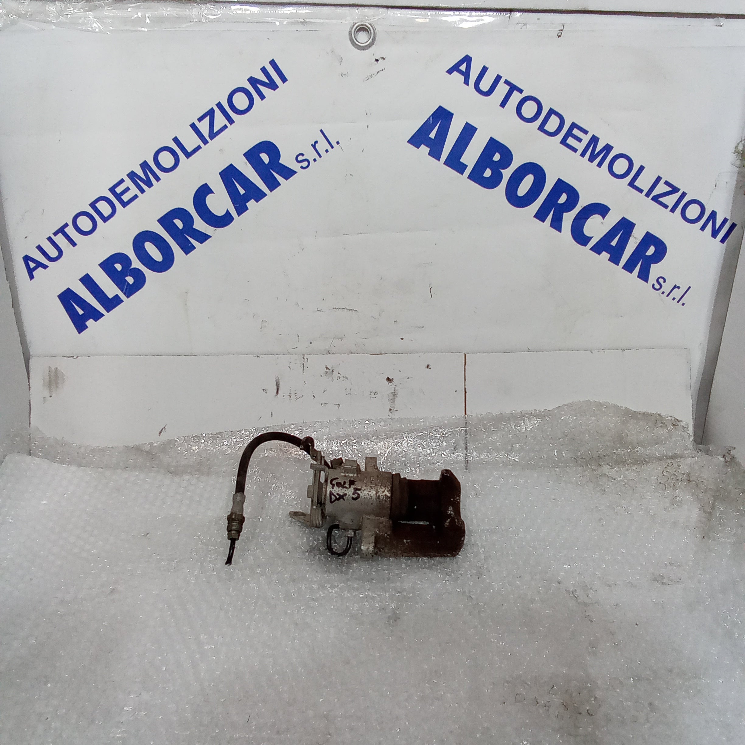 Rear right brake caliper Volkswagen Golf 5 year 2004