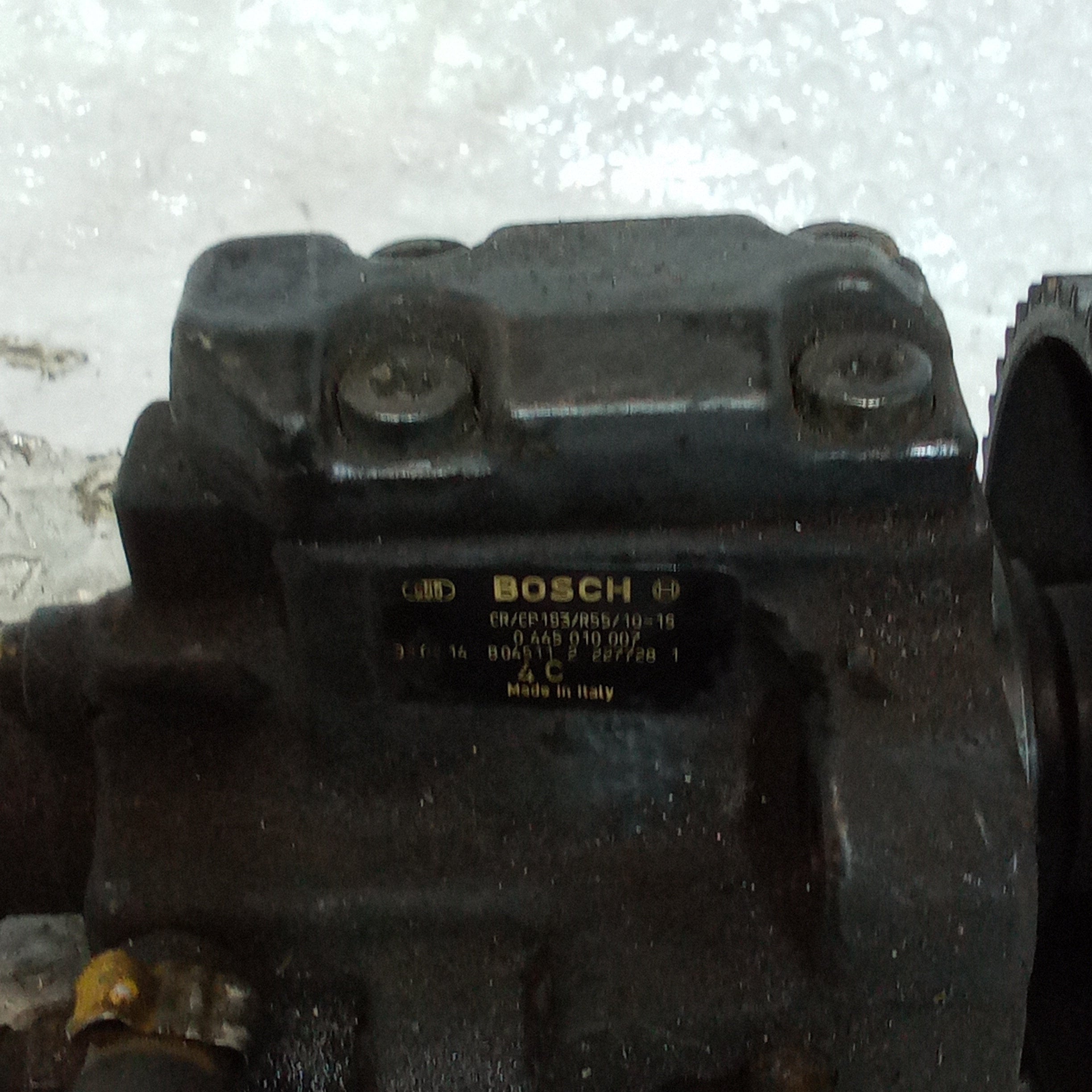 Common rail diesel pump Lancia Lybra 1.9jtd year 2005