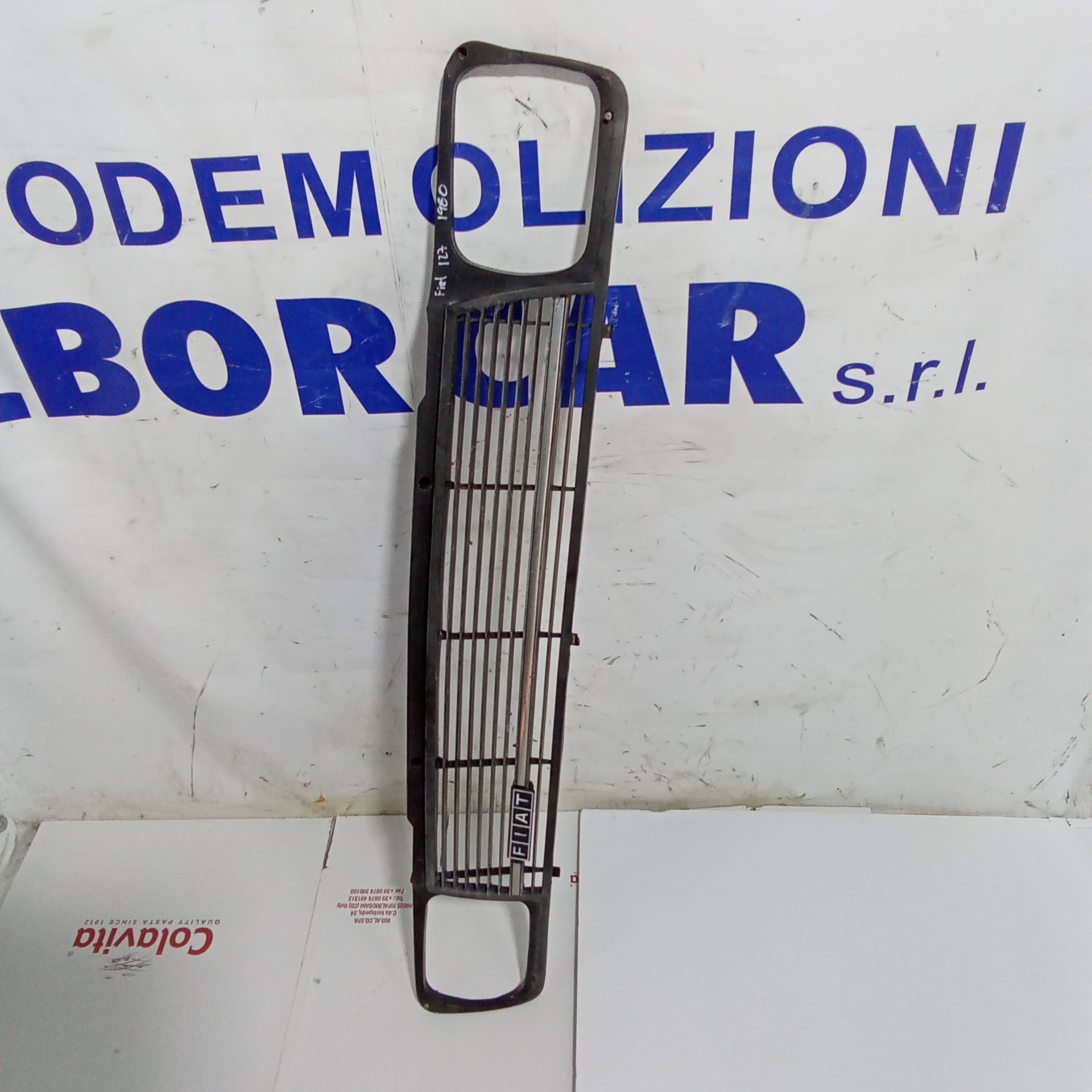 Front grille Fiat 127 year 1980