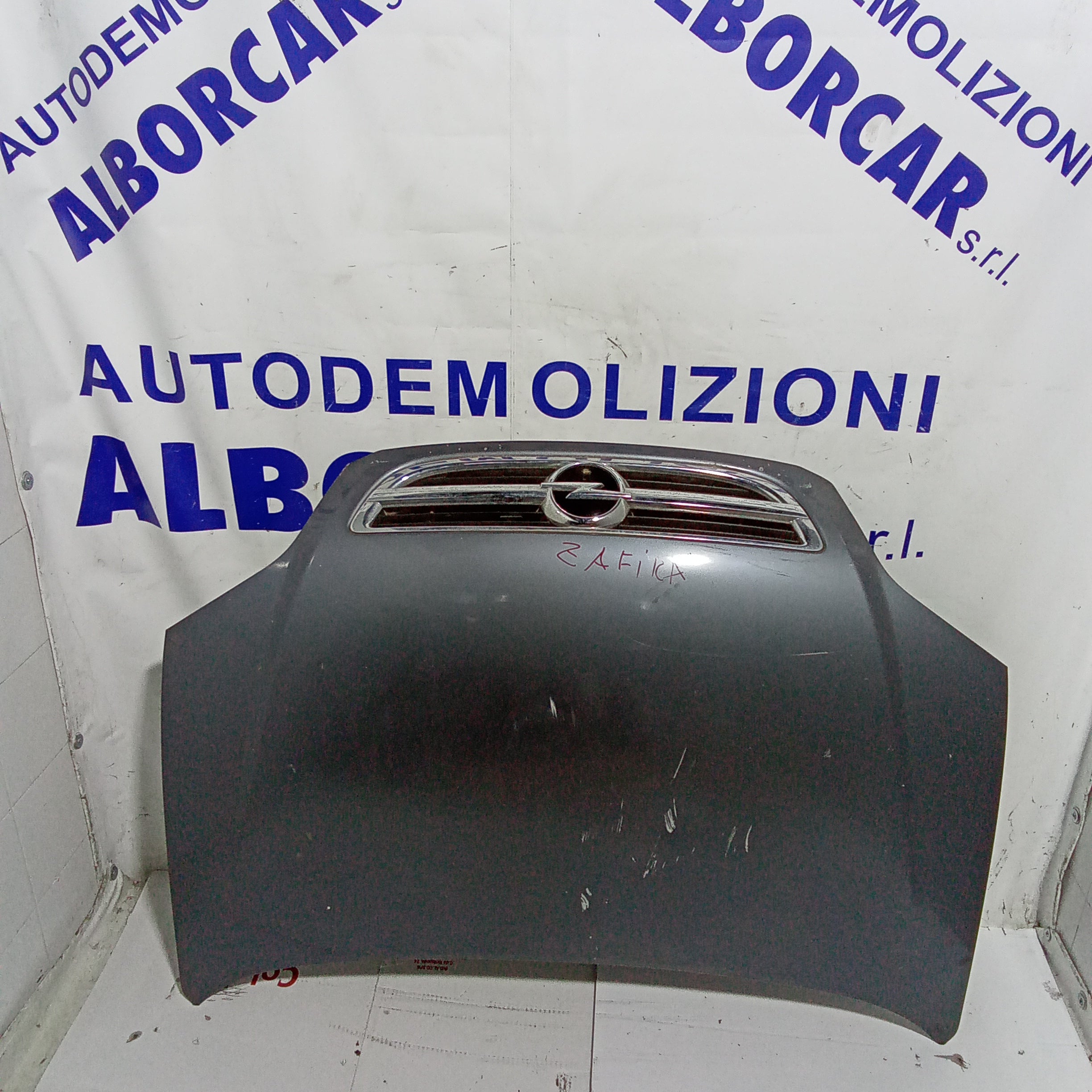 Capó delantero Opel Zafira año 2001