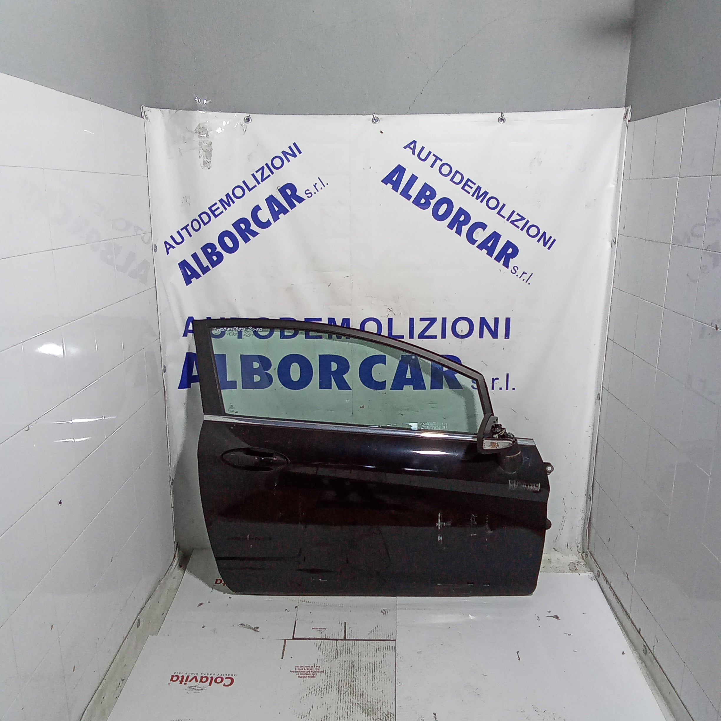 Sportello anteriore destro ford fiesta 3 porte anno 2010