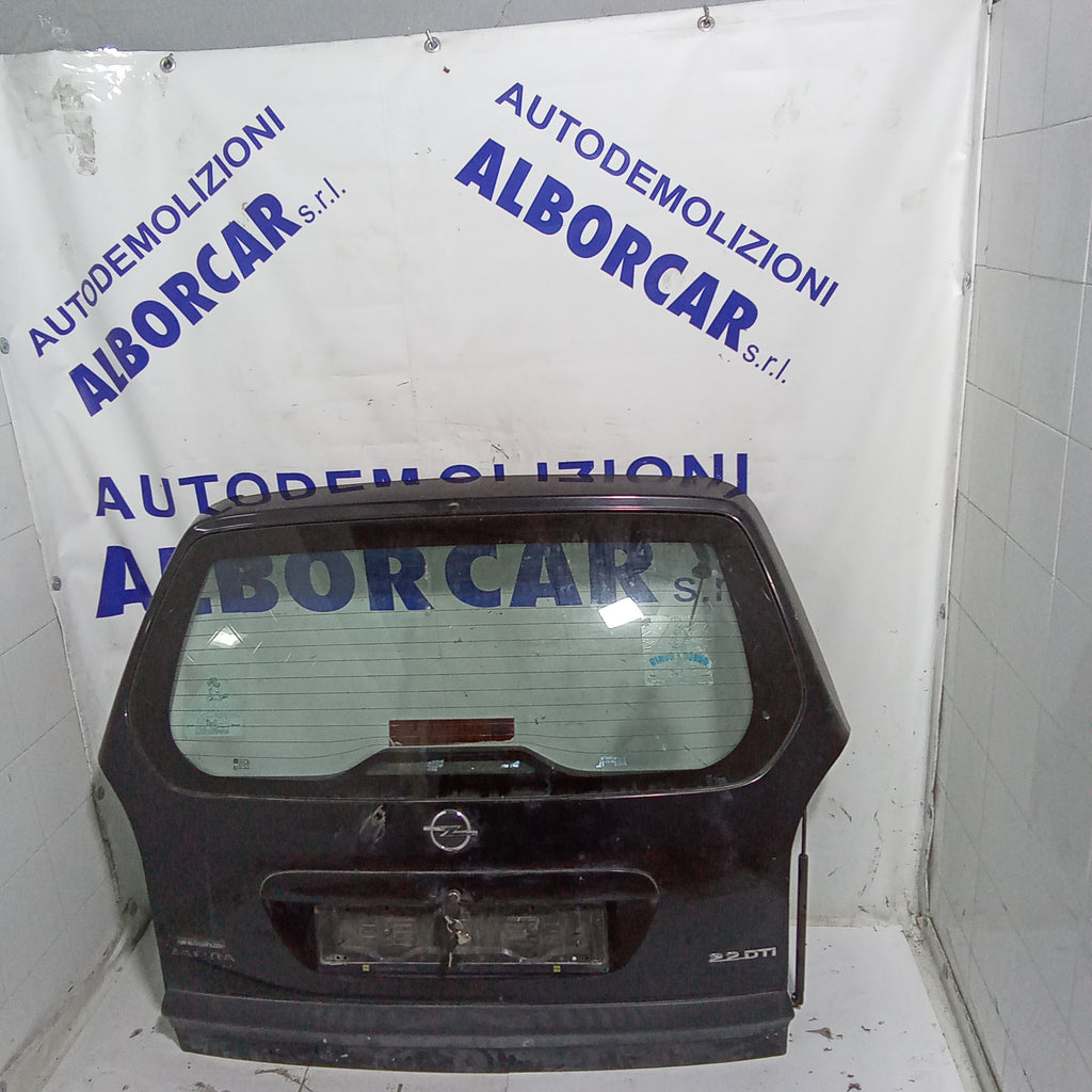 Portón trasero Opel Zafira año 2002