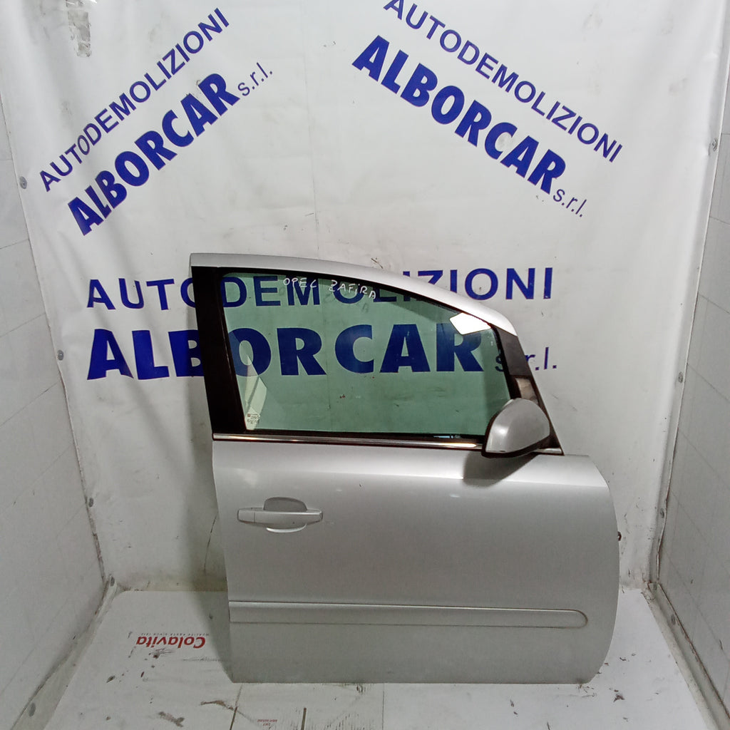Puerta delantera derecha Opel Zafira año 2007