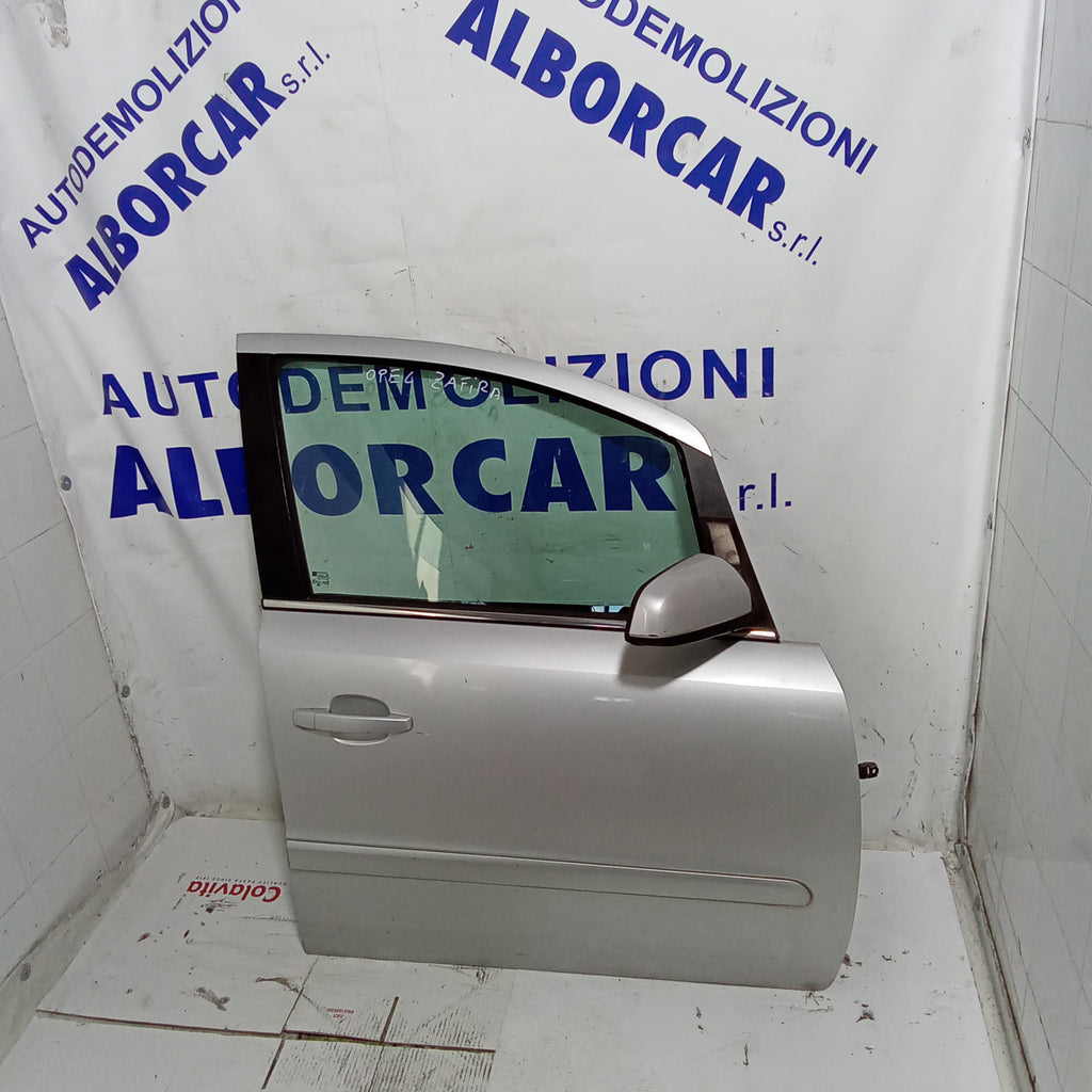 Puerta delantera derecha Opel Zafira año 2007