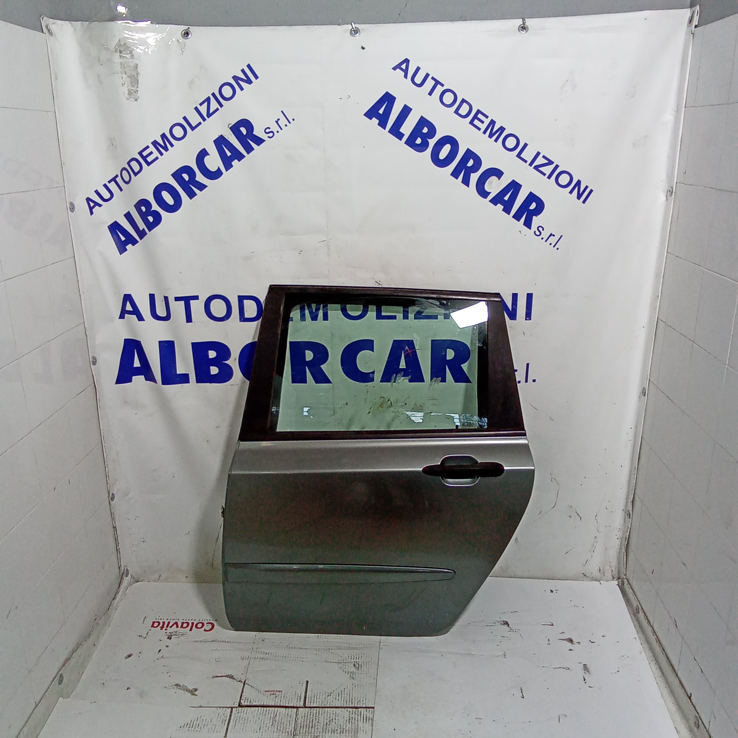 Puerta trasera izquierda Fiat Stilo 5 puertas año 2003