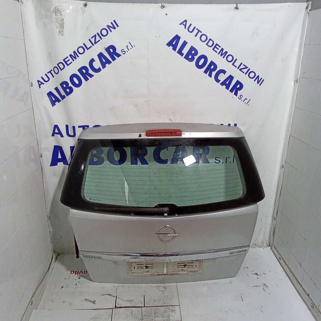 Portón trasero Opel Zafira año 2007