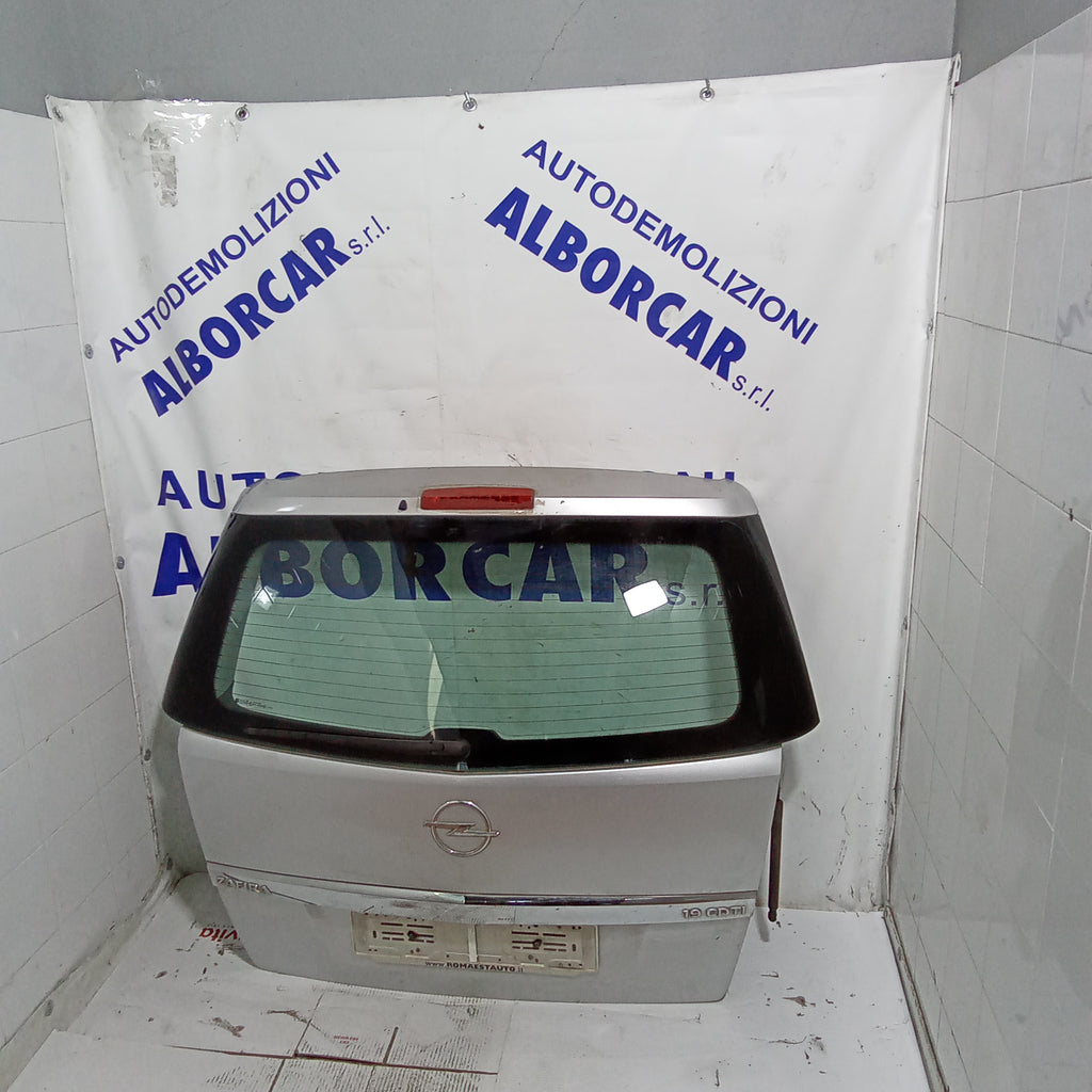 Portón trasero Opel Zafira año 2007