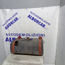 Carica l&#39;immagine nel visualizzatore di Gallery, Serbatoio carburante iveco daily 35 van anno 2003
