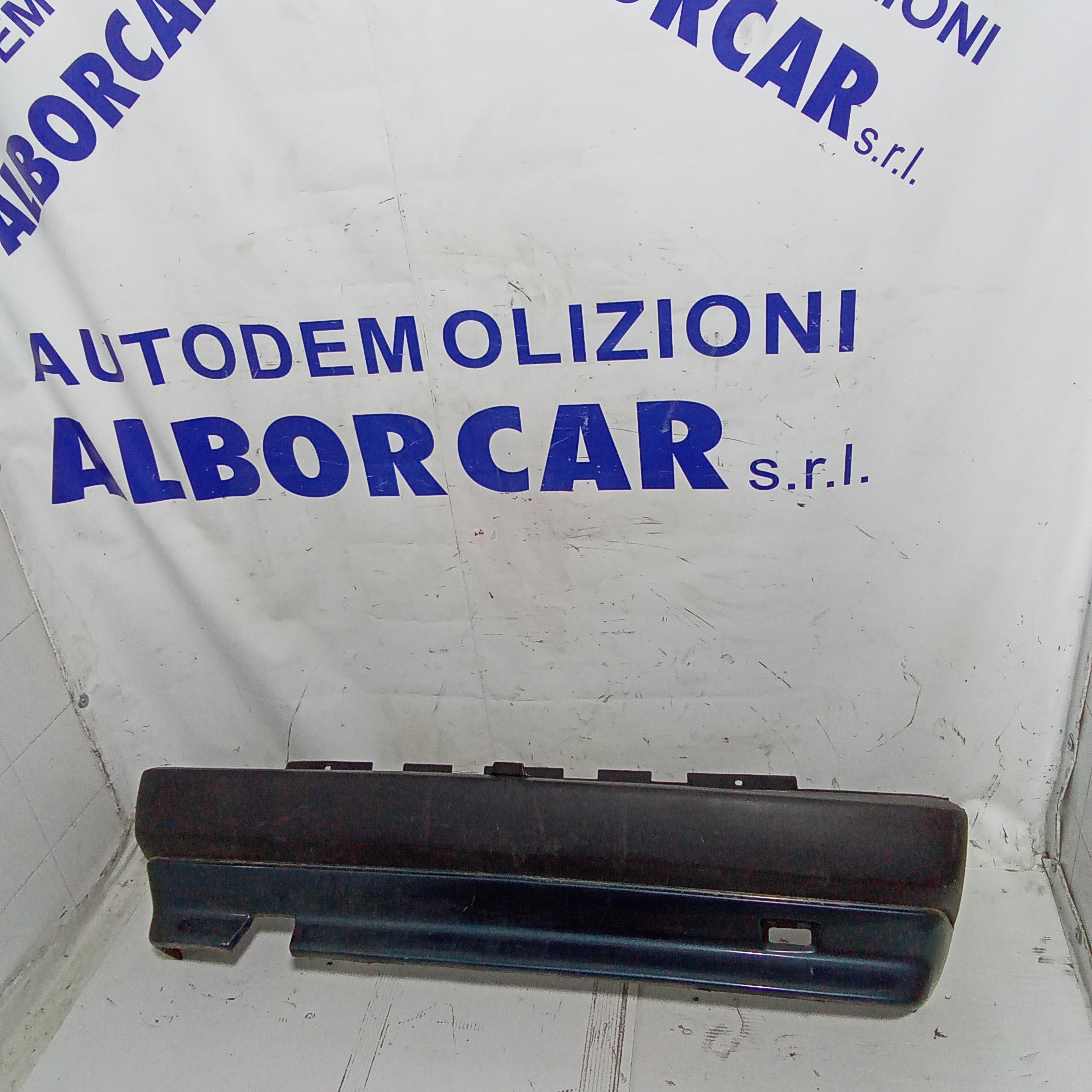Paraurti posteriore fiat uno anno 1992