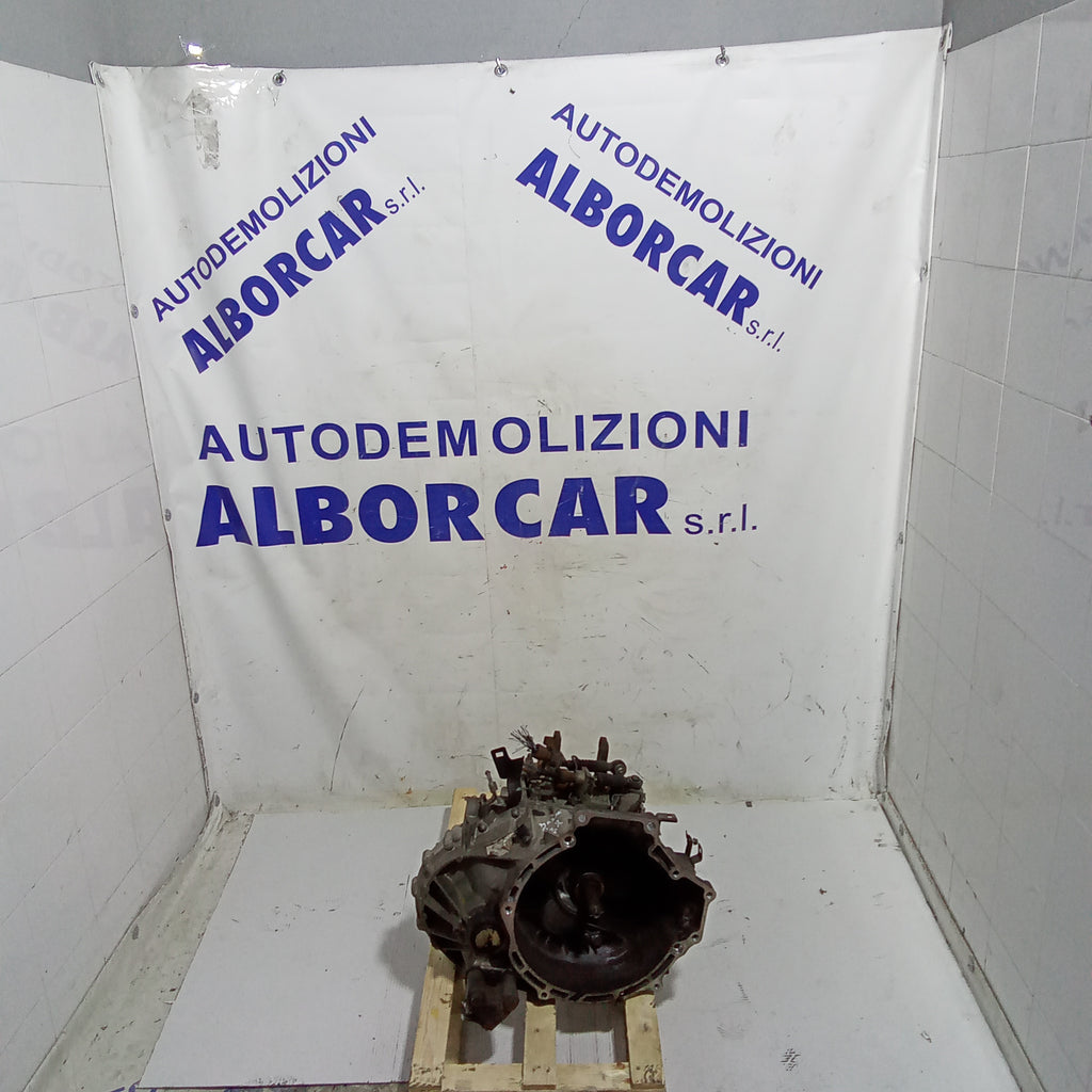 Permuto Mazda 6 2.2 diésel años 2008-2013