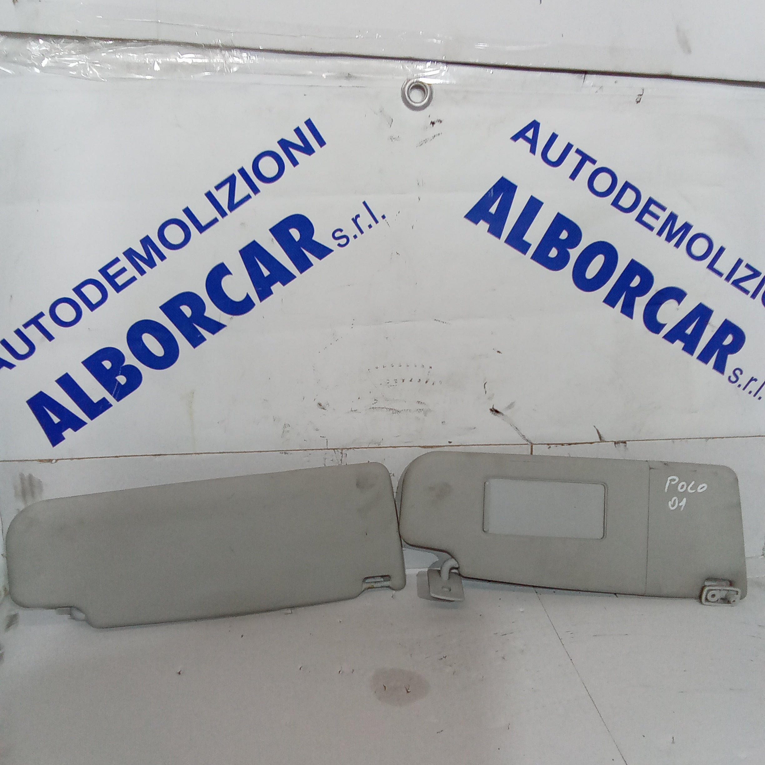 Volkswagen Polo sun blind year 2001