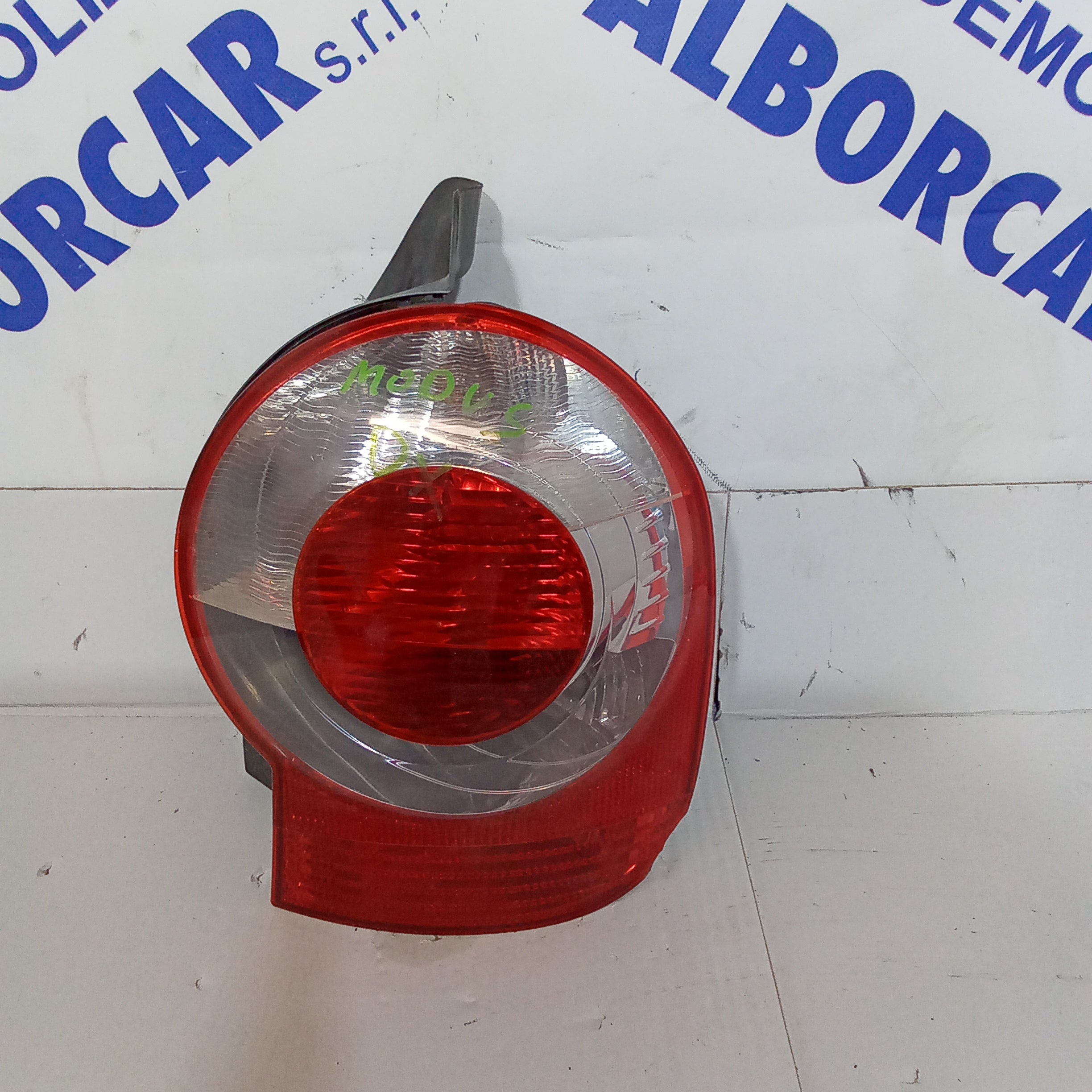 Renault Modus 2006 right rear brake light