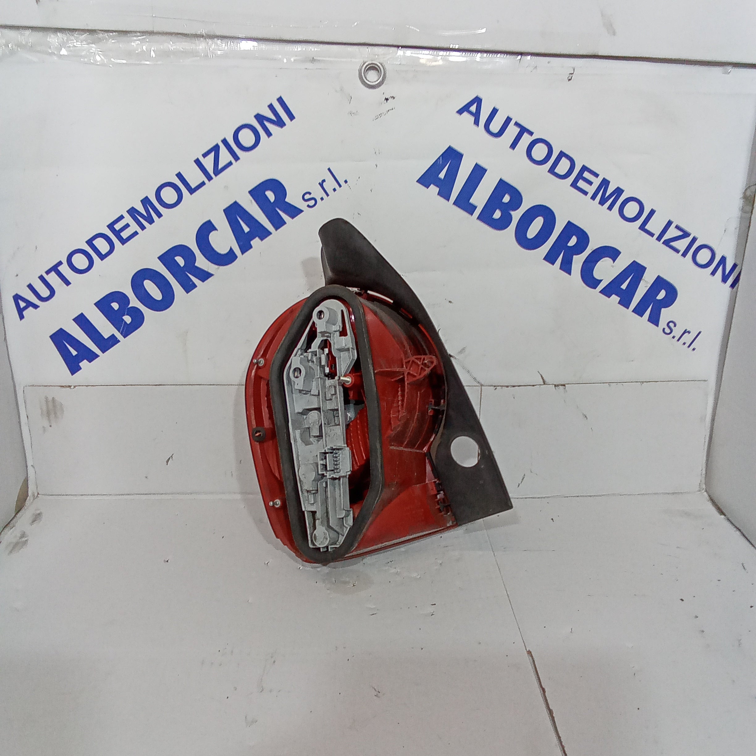 Renault Modus 2006 right rear brake light