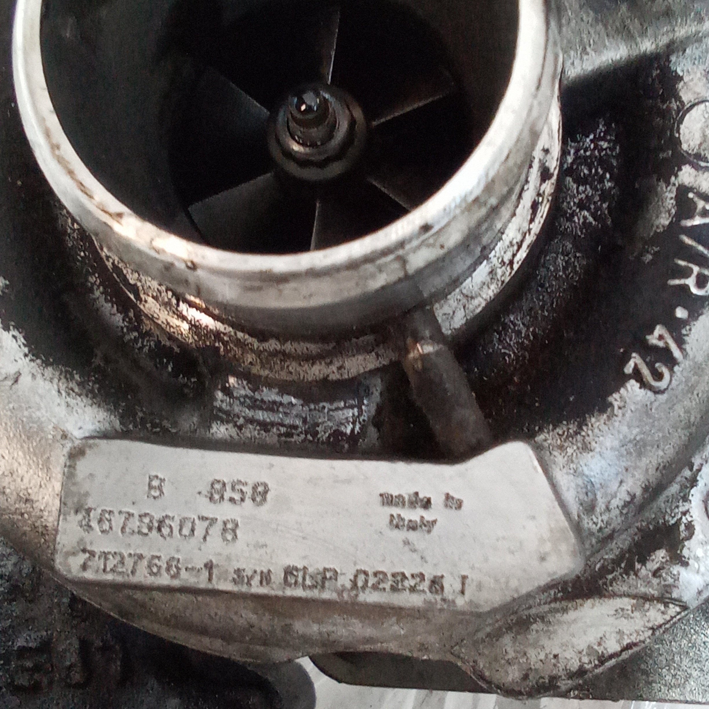 Turbocompresor Fiat Stilo 1.9 JTD año 2005 kilómetros 185000