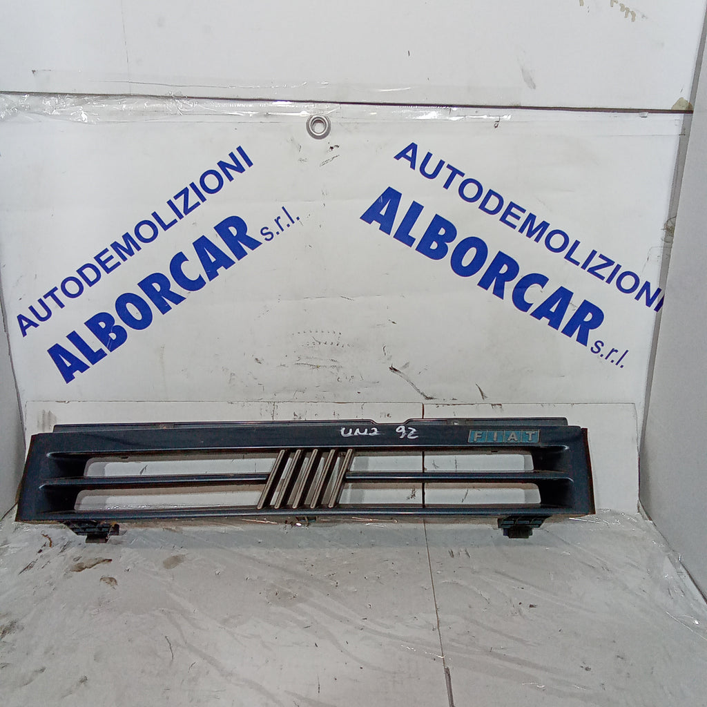 Griglia mascherina fiat uno anno 1992