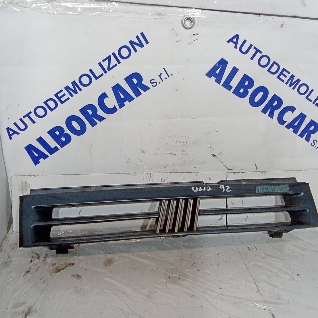 Griglia mascherina fiat uno anno 1992