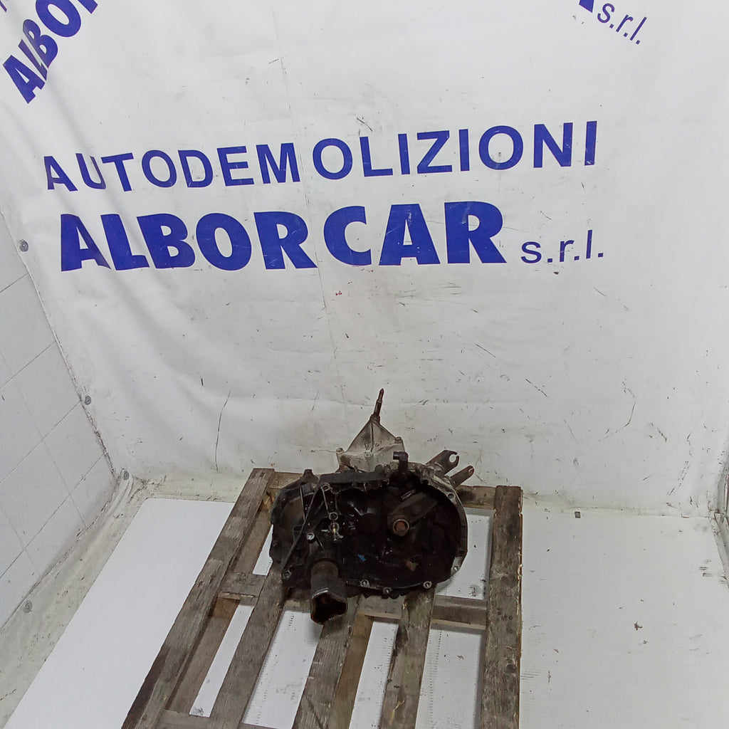 Gearbox Renault Scenic 1.9 dCi year 2000