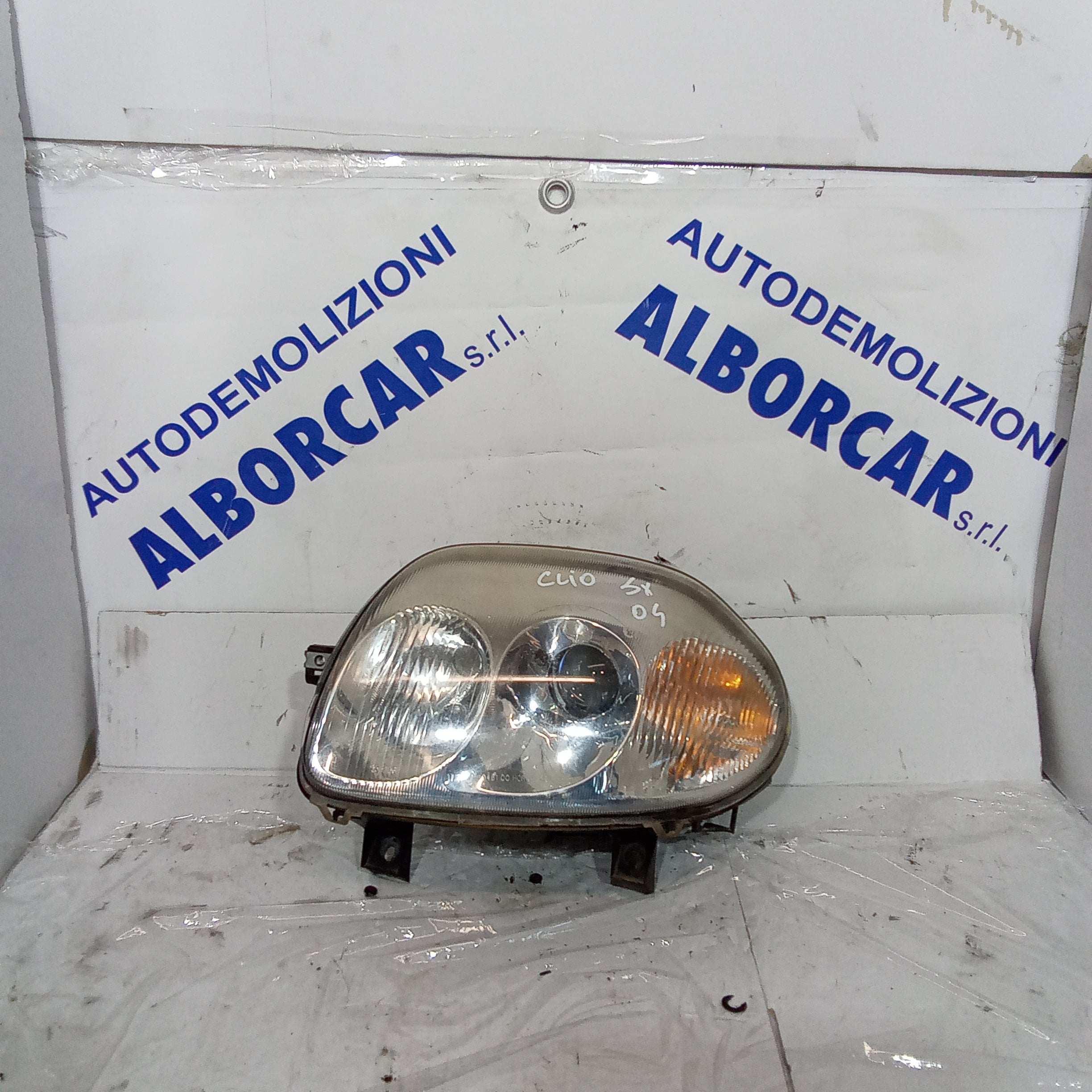 Fanale faro anteriore sinistro renault clio anno 2004