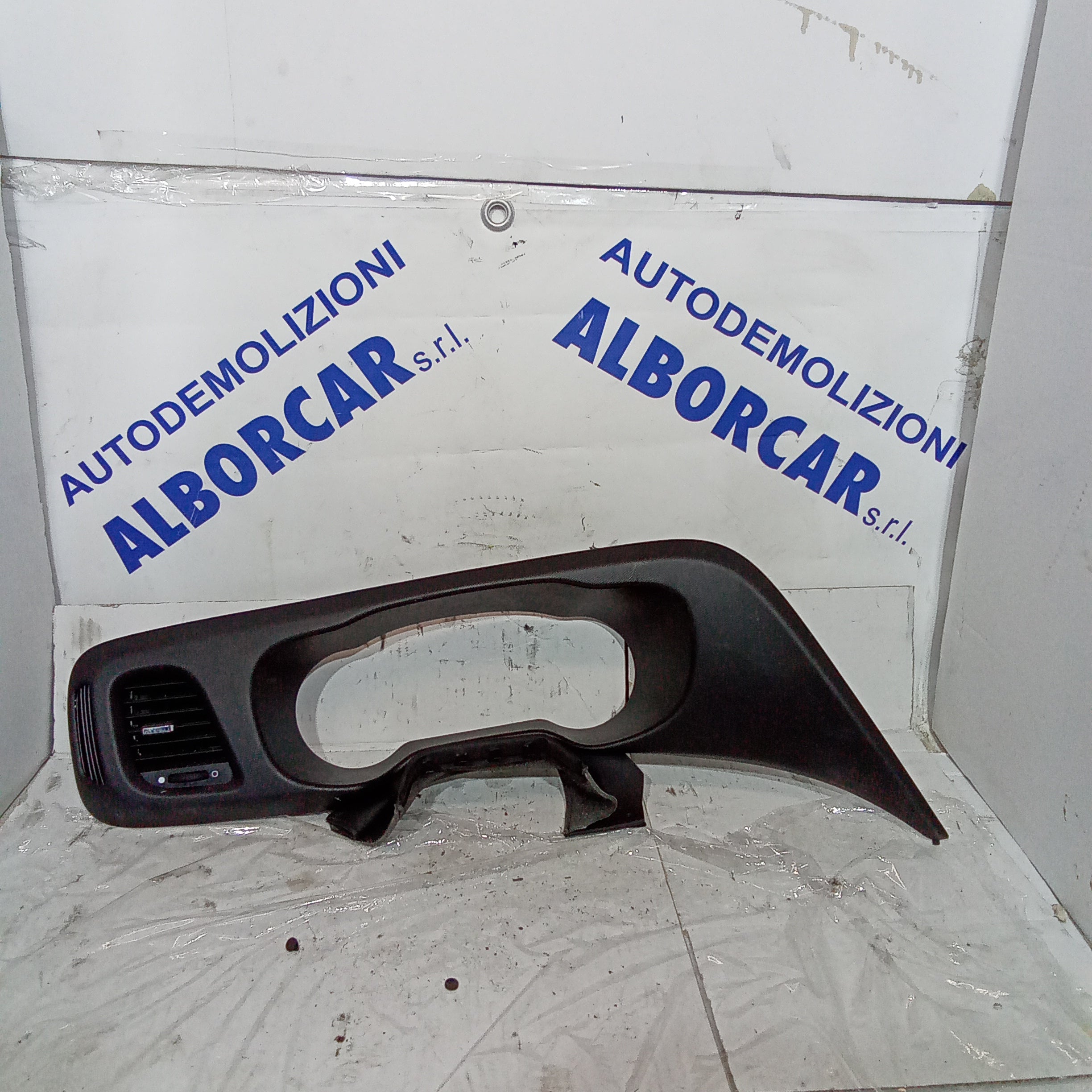 Bocchetta aria sinistra con rivestimento cruscotto iveco daily anno 2022