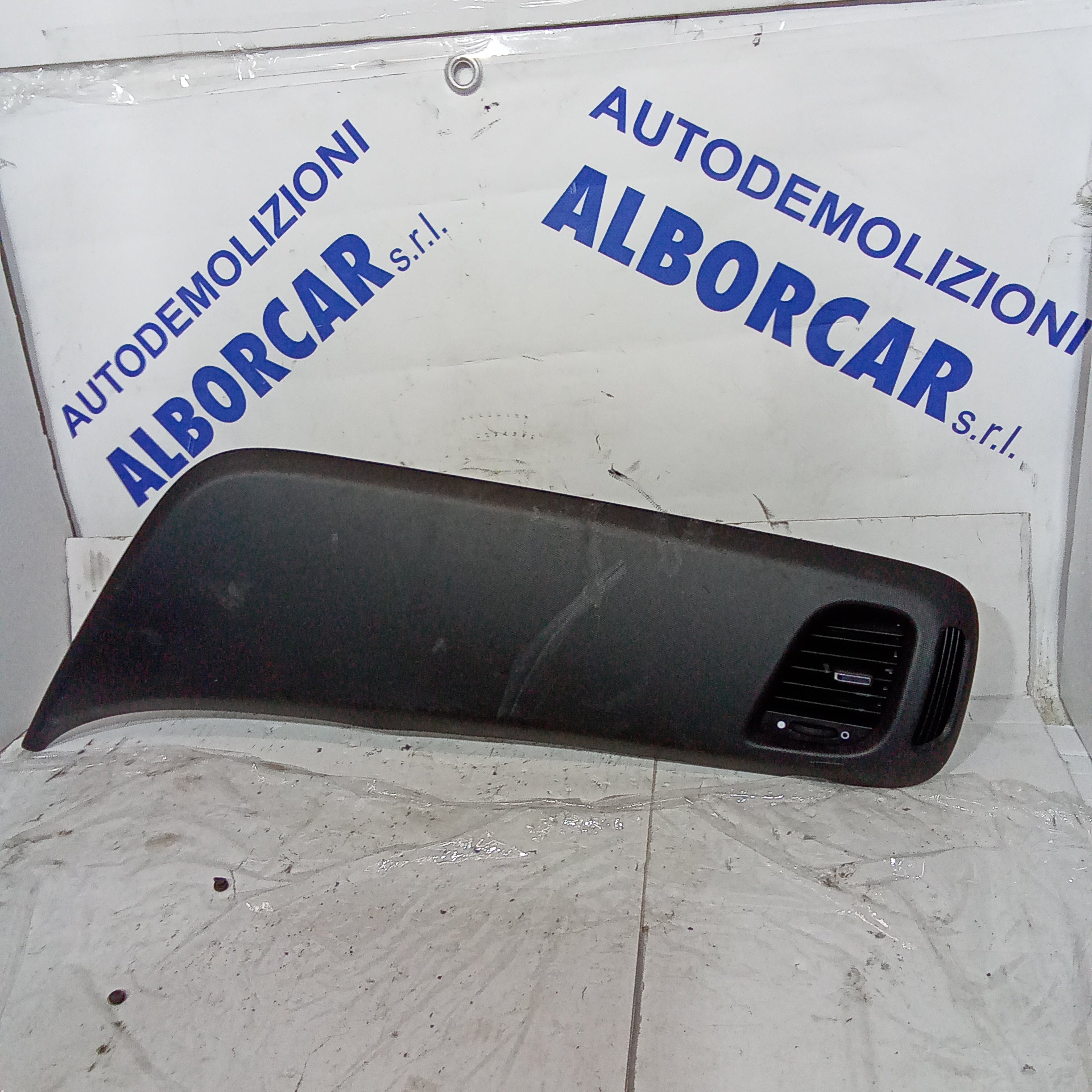 Bocchetta aria destra con rivestimento cruscotto iveco daily 4 serie anno 2022