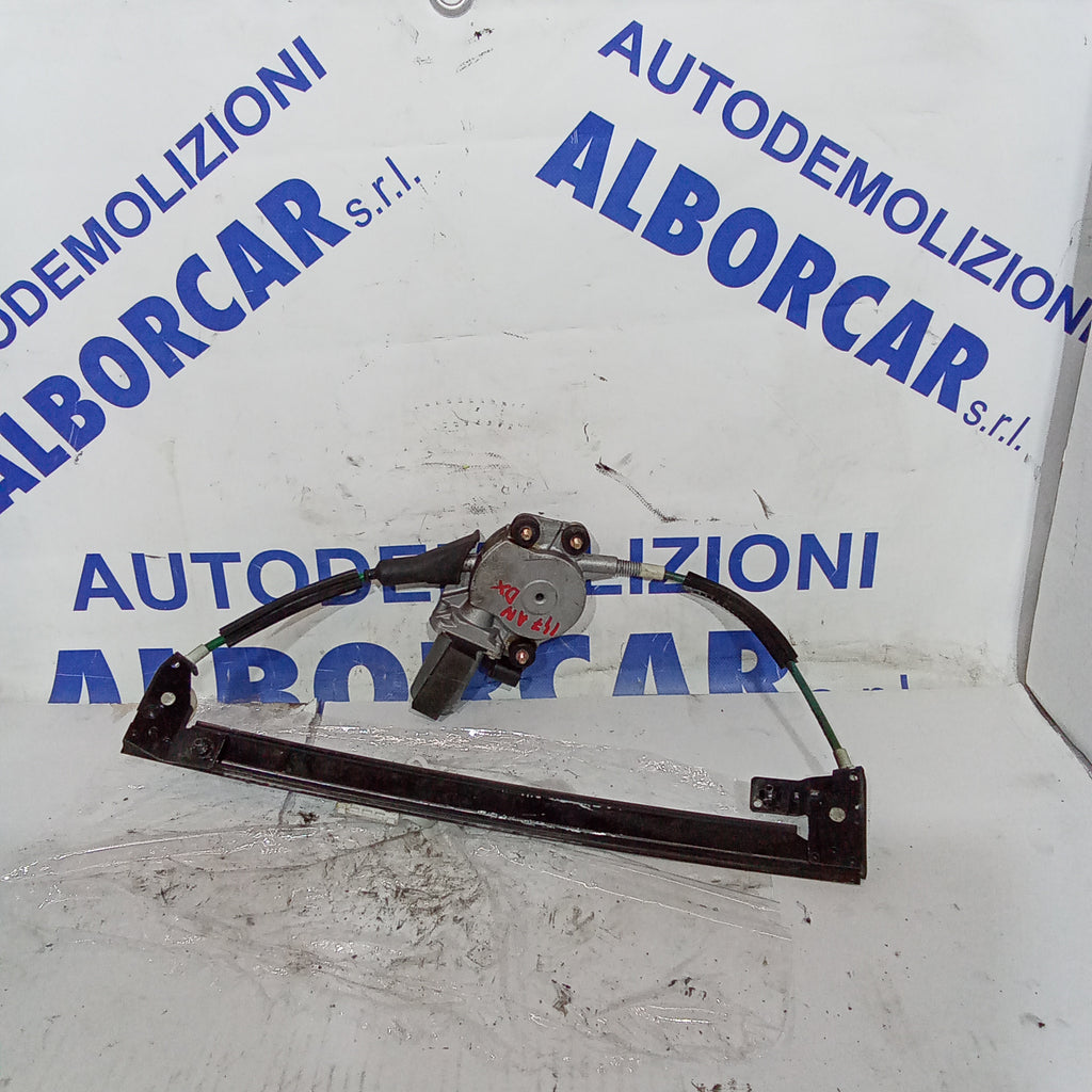 Motorino alzavetri anteriore destro alfa 147 anno 2004