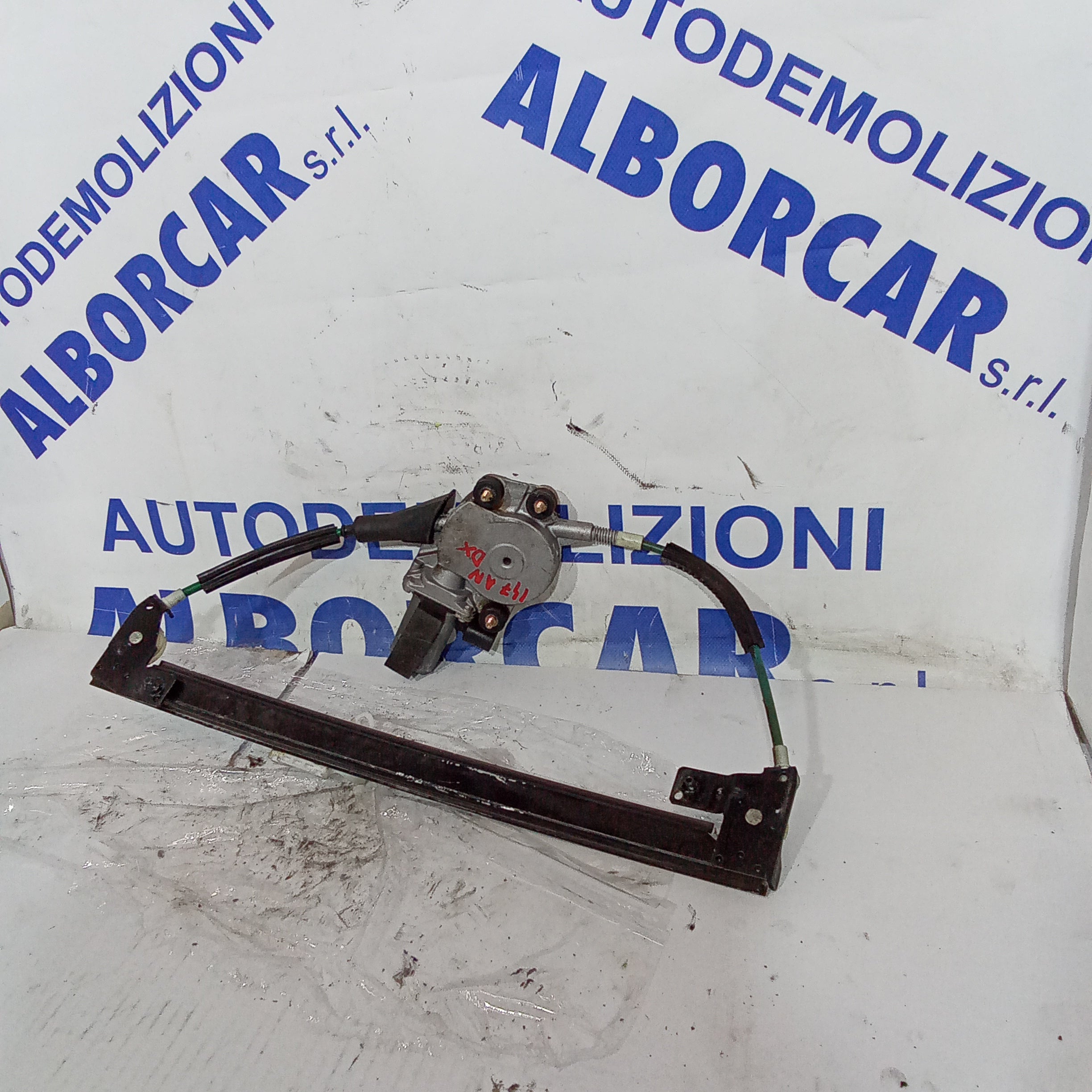 Motorino alzavetri anteriore destro alfa 147 anno 2004