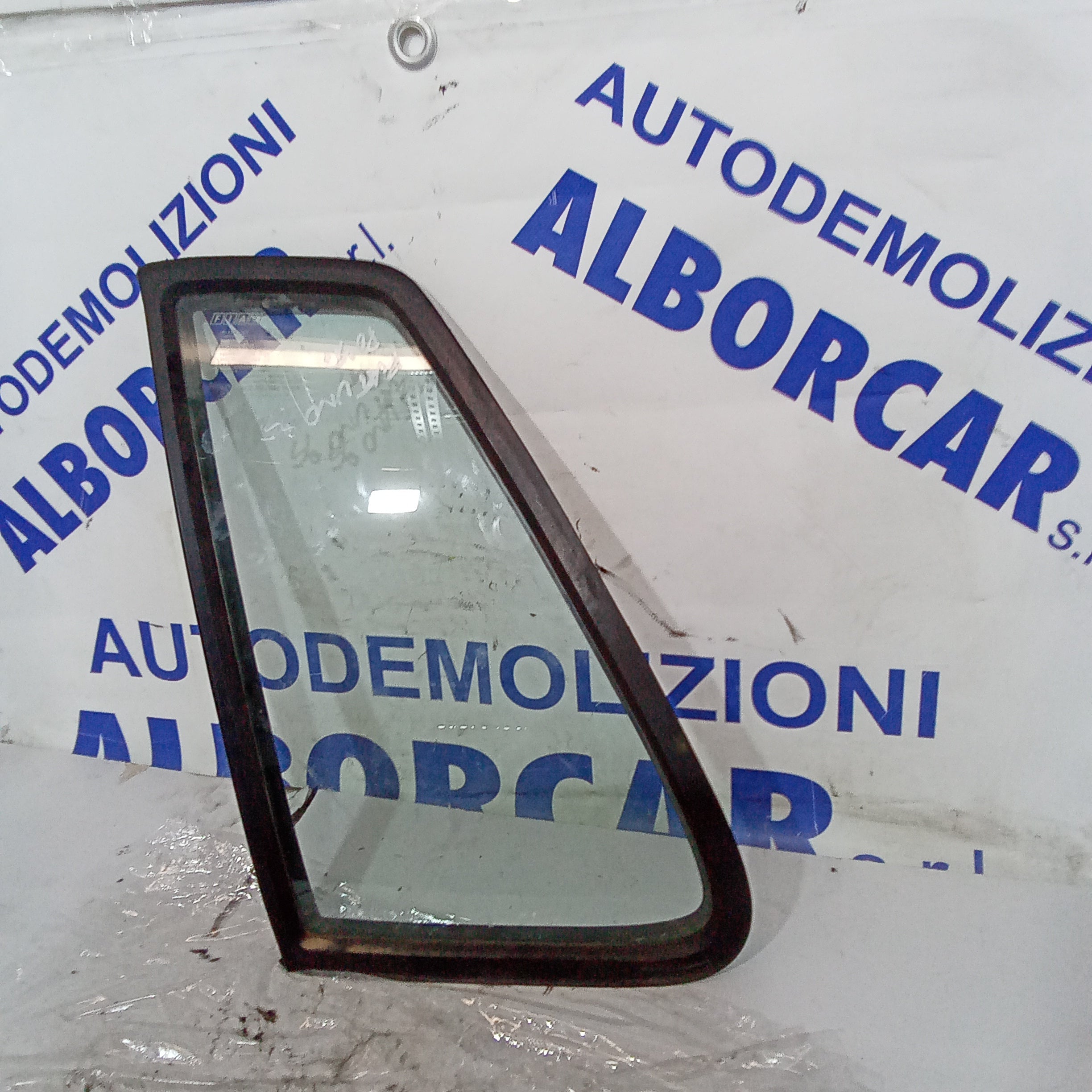 Deflettore posteriore sinistro fiat uno anno 1992