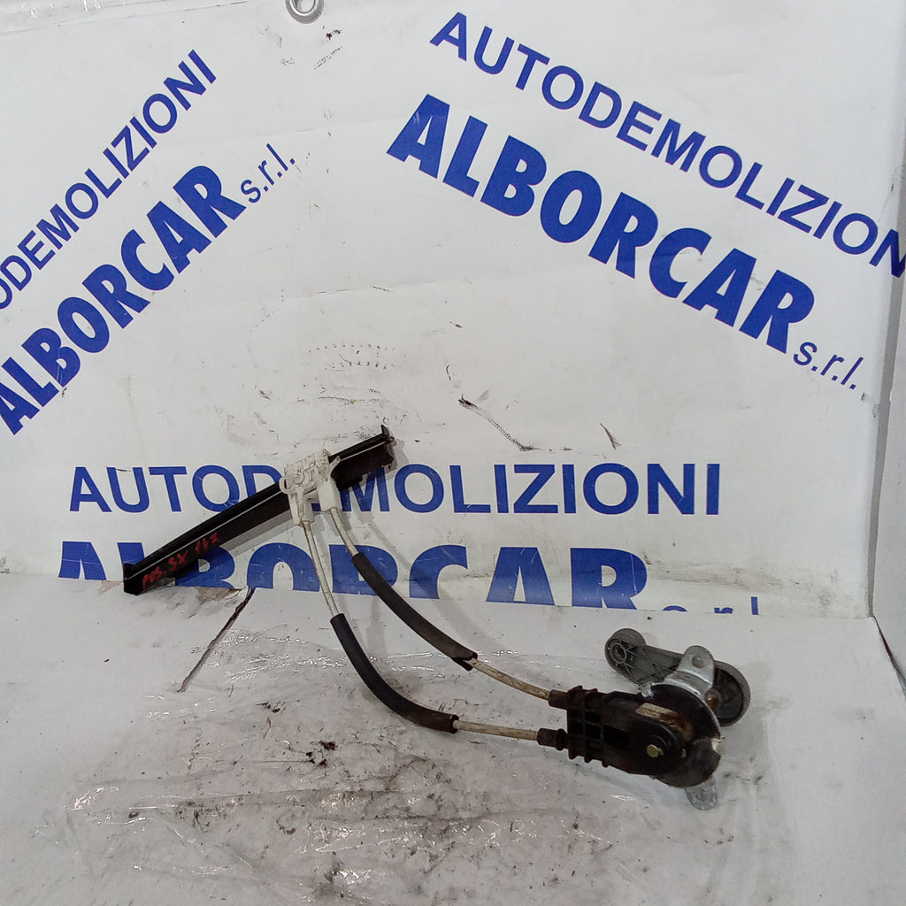 Alzavetro posteriore sinistro alfa 147 anno 2004