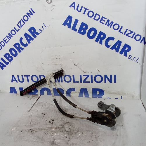 Alzavetro posteriore sinistro alfa 147 anno 2004 codice 465570410
