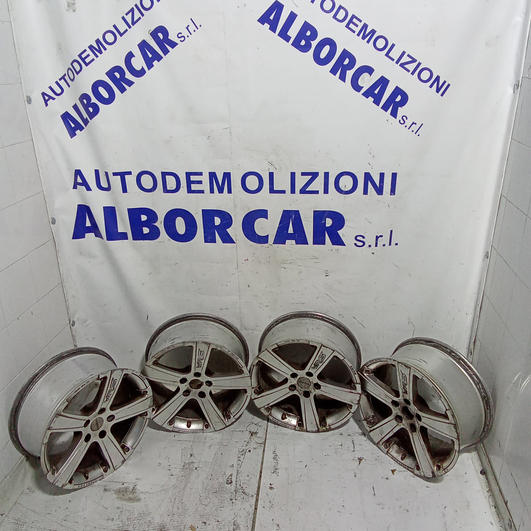 4 cerchi in lega 5 fori 17 pollici momo per mercedes benz
