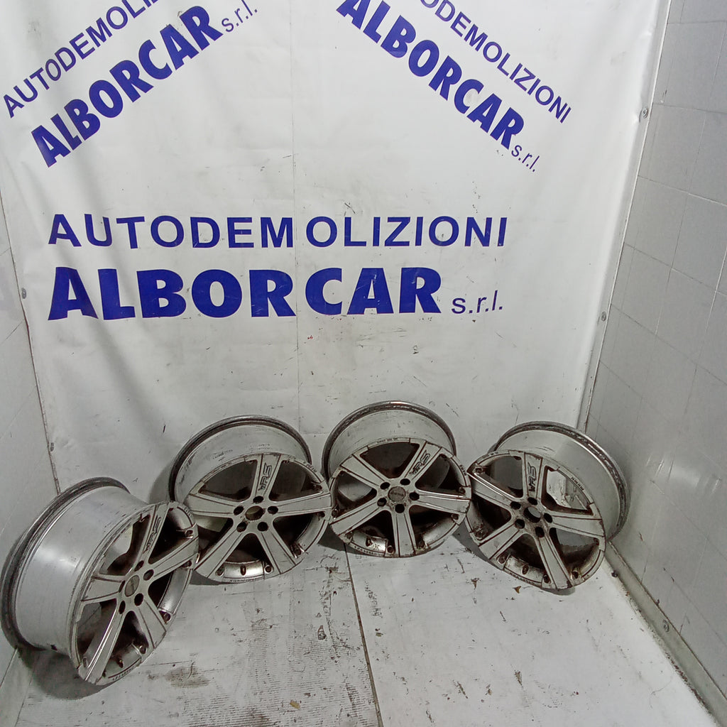 4 cerchi in lega 5 fori 17 pollici momo per mercedes benz