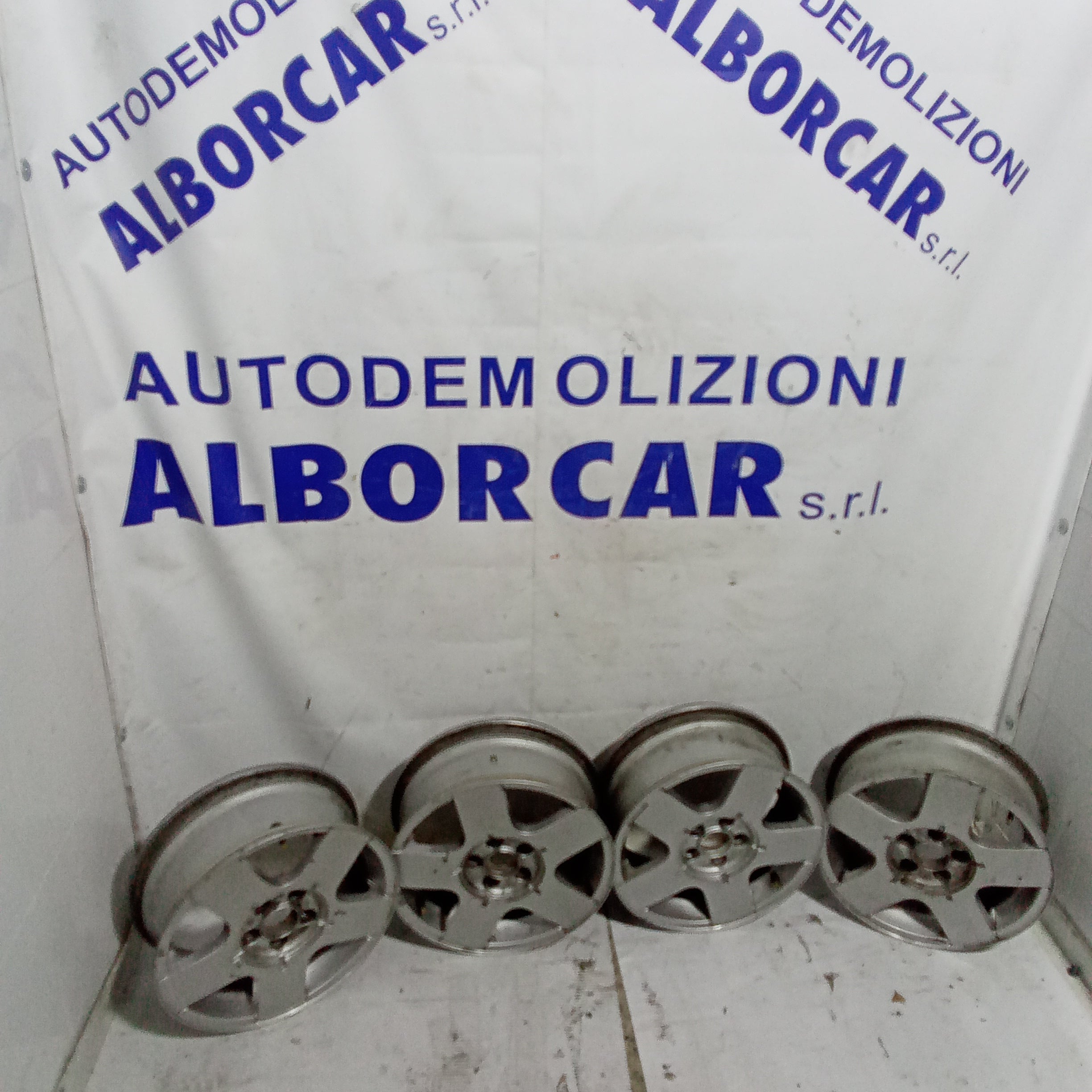 4 cerchi in lega 5 fori 15 pollici volkswagen golf 4