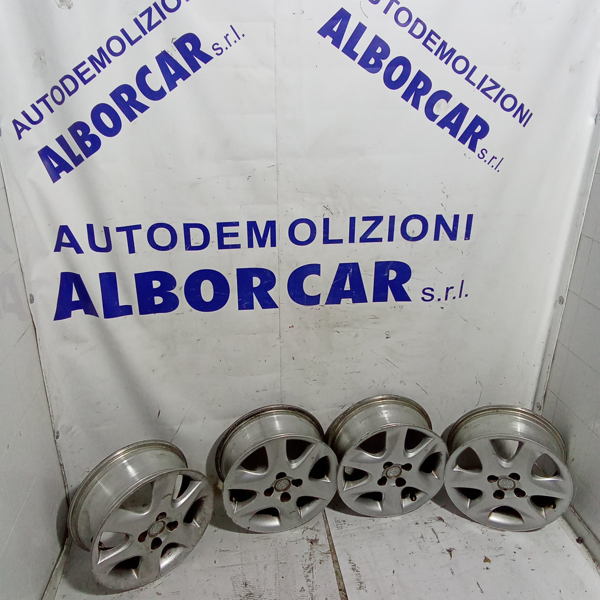 4 cerchi in lega 4 fori 15 pollici toyota corolla