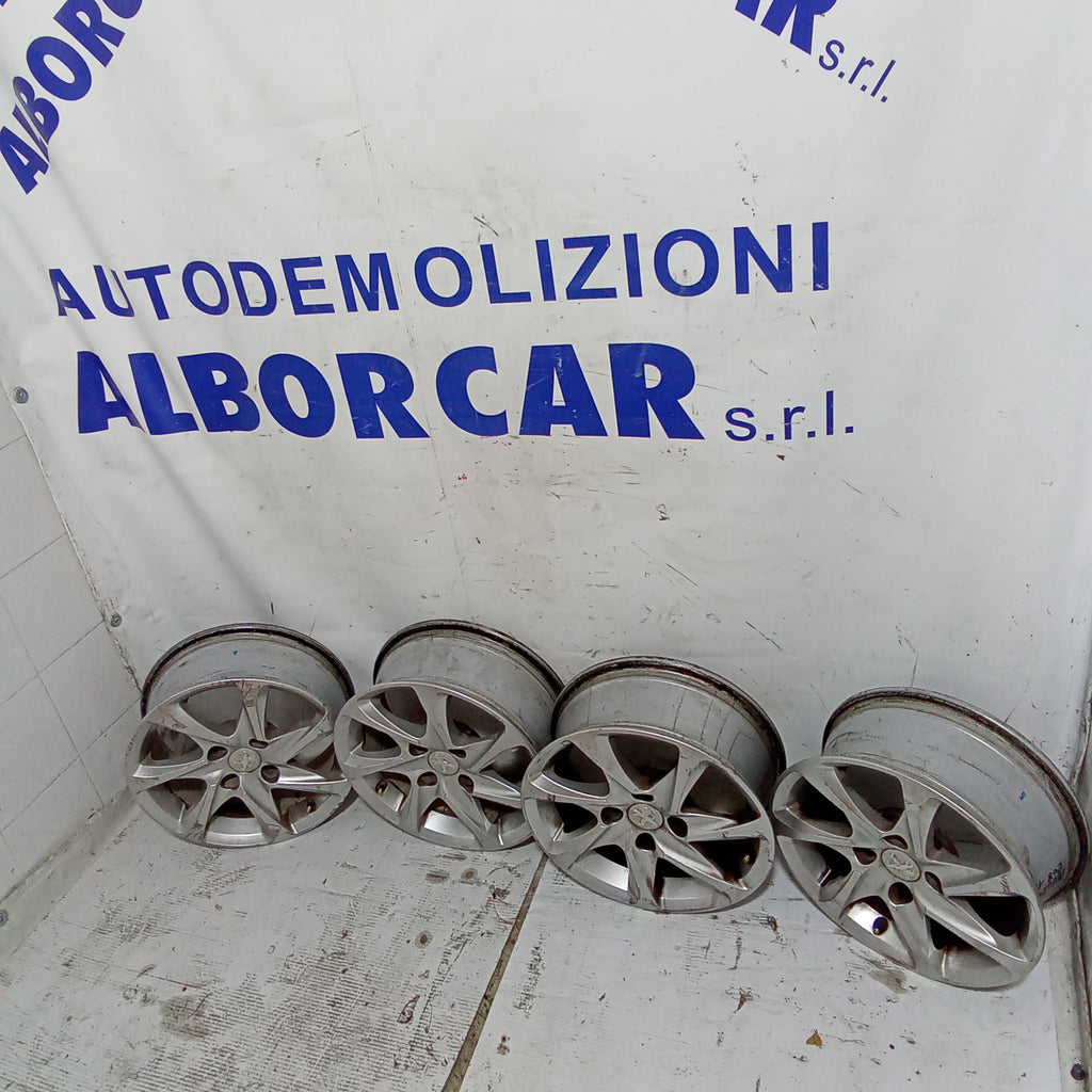 4 cerchi in lega 4 fori 15 pollici peugeot 208