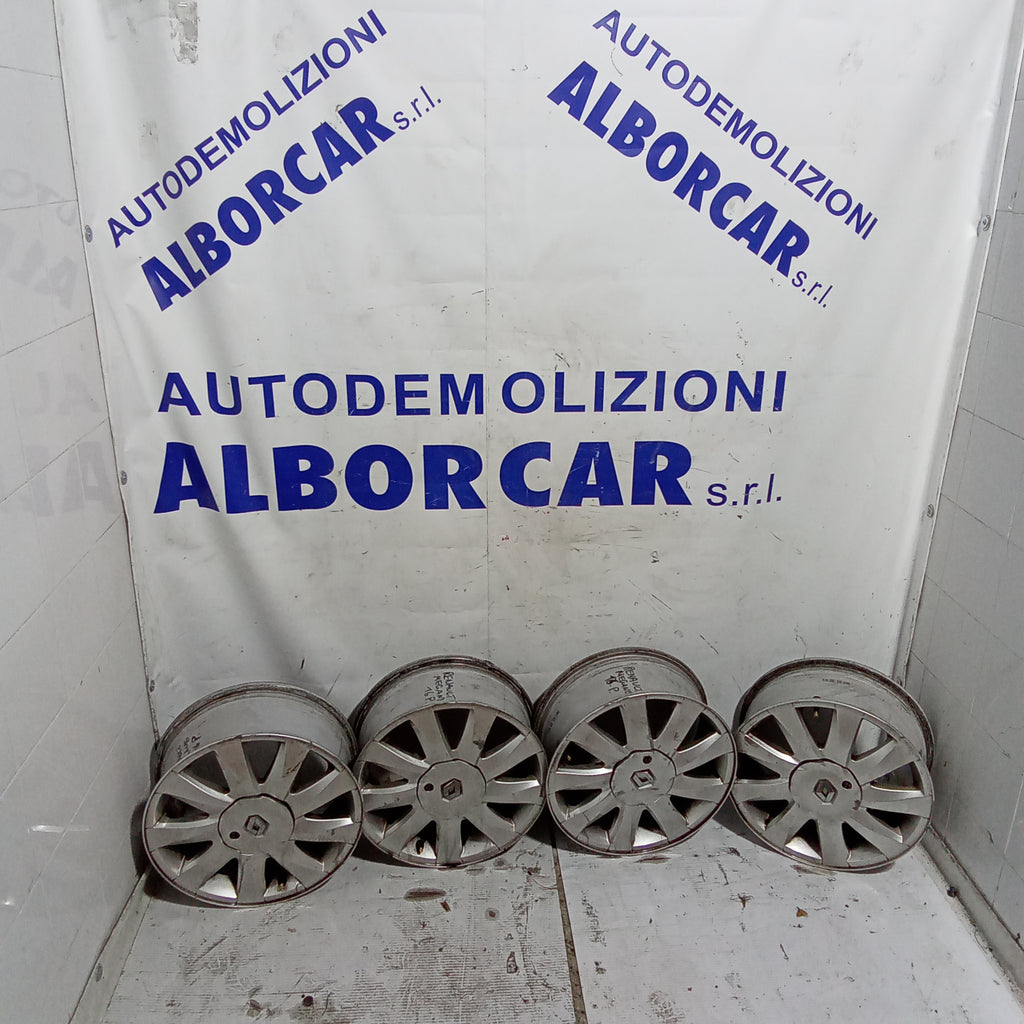 4 cerchi 4 fori 16 pollici renault megane