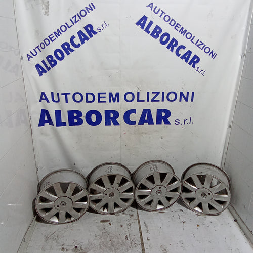 4 cerchi 4 fori 16 pollici renault megane