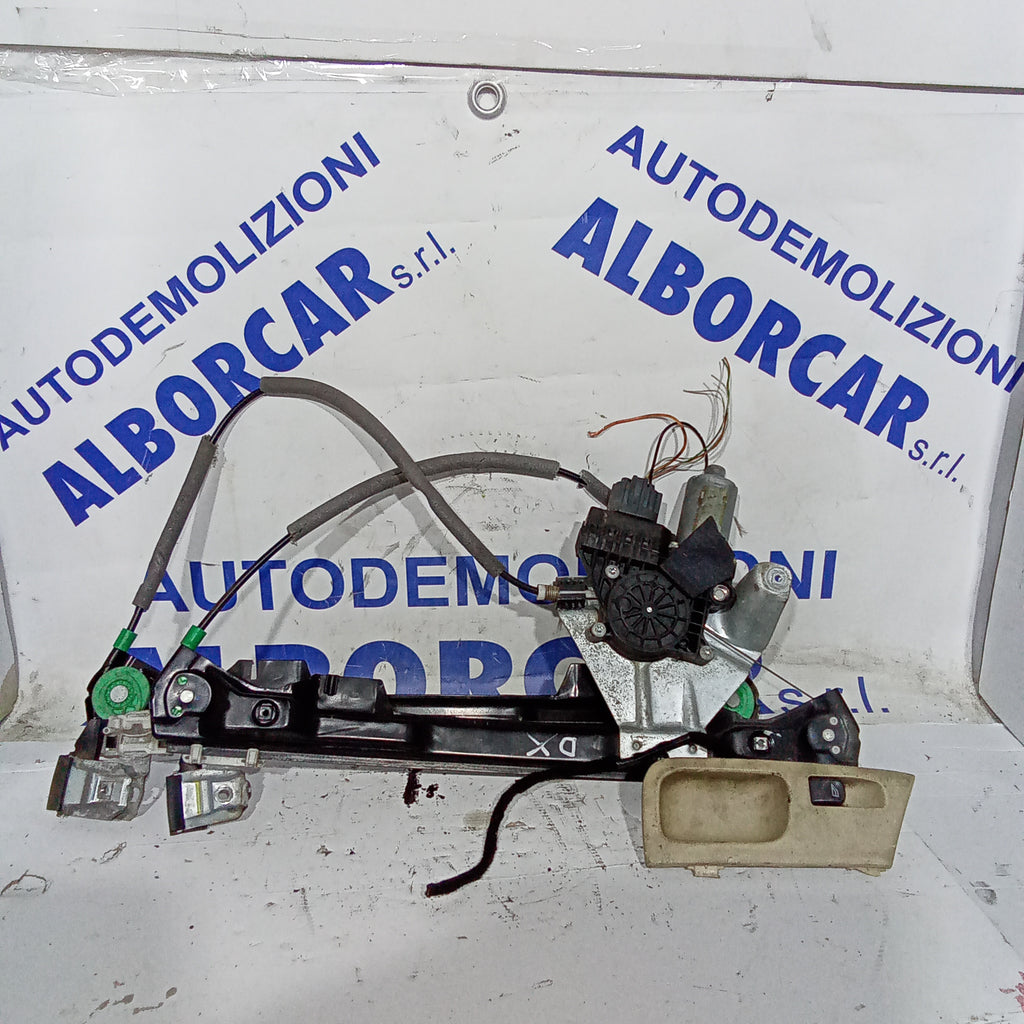 Jaguar X-Type 2.5 V6 2005 front right window regulator