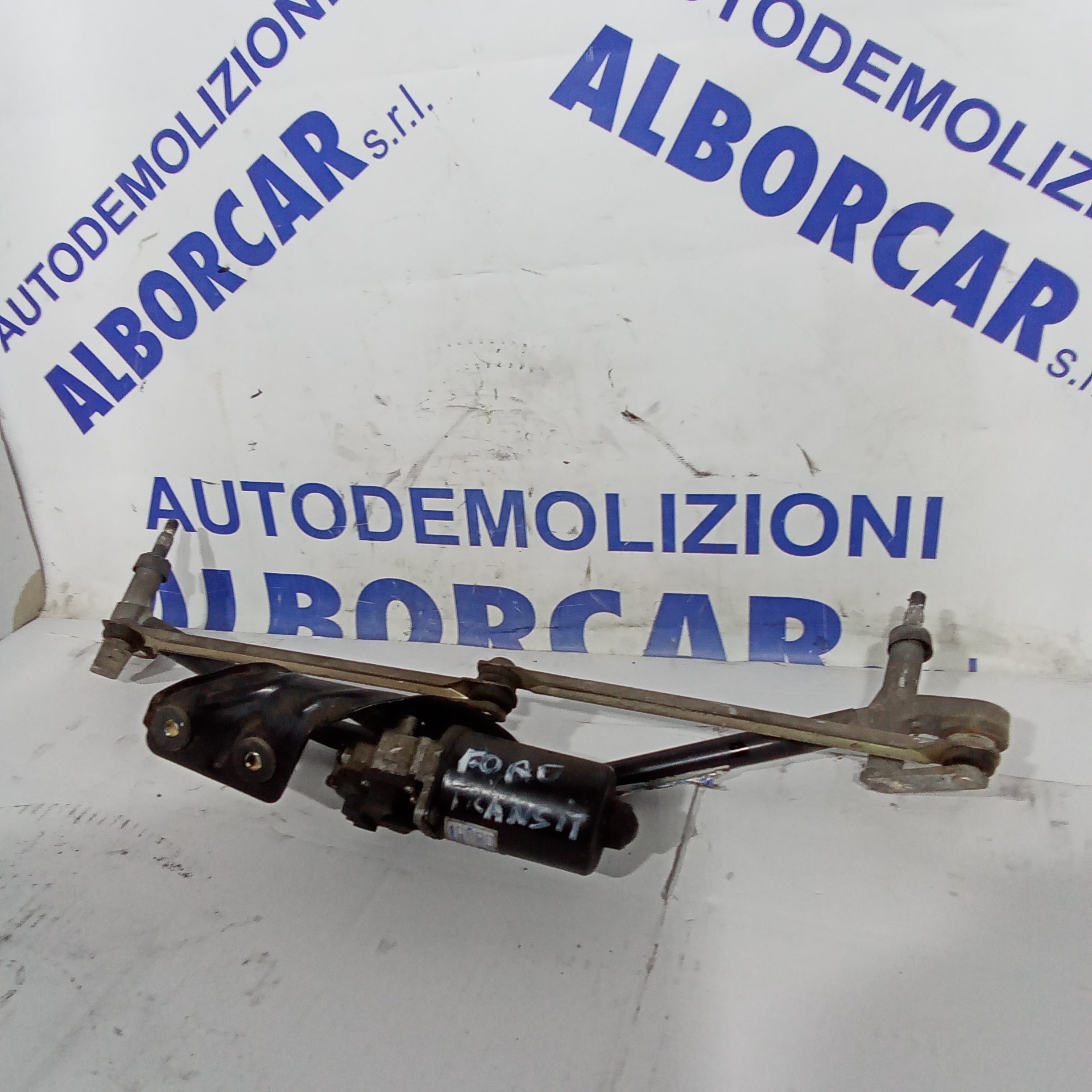 Motor de limpiaparabrisas delantero Ford Transit año 2005