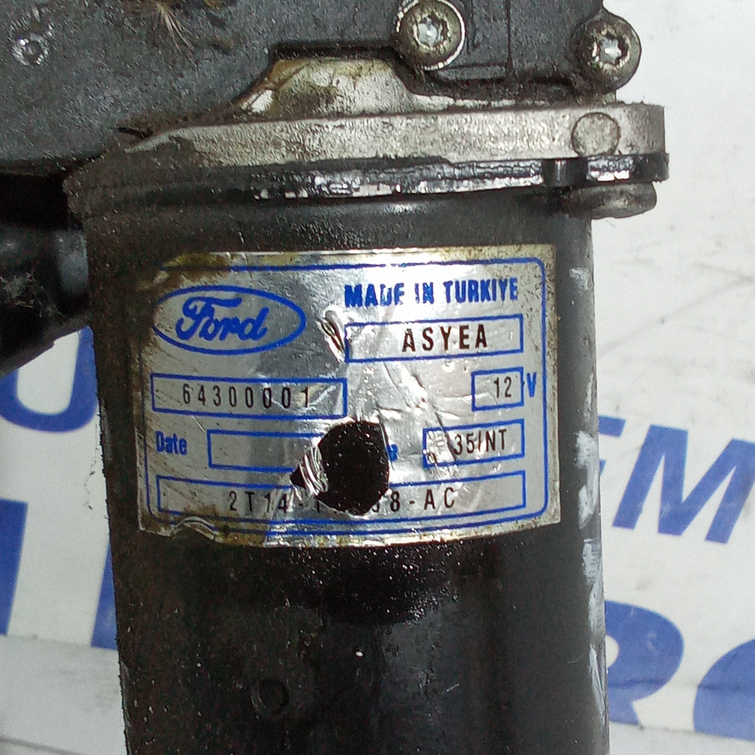 Motor de limpiaparabrisas delantero Ford Transit año 2005