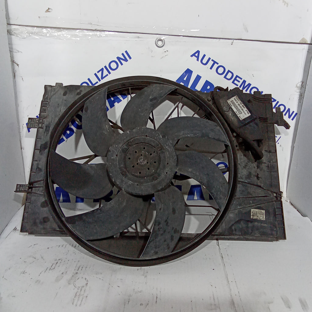 Ventola raffreddamento radiatore mercedes C220 anno 2002