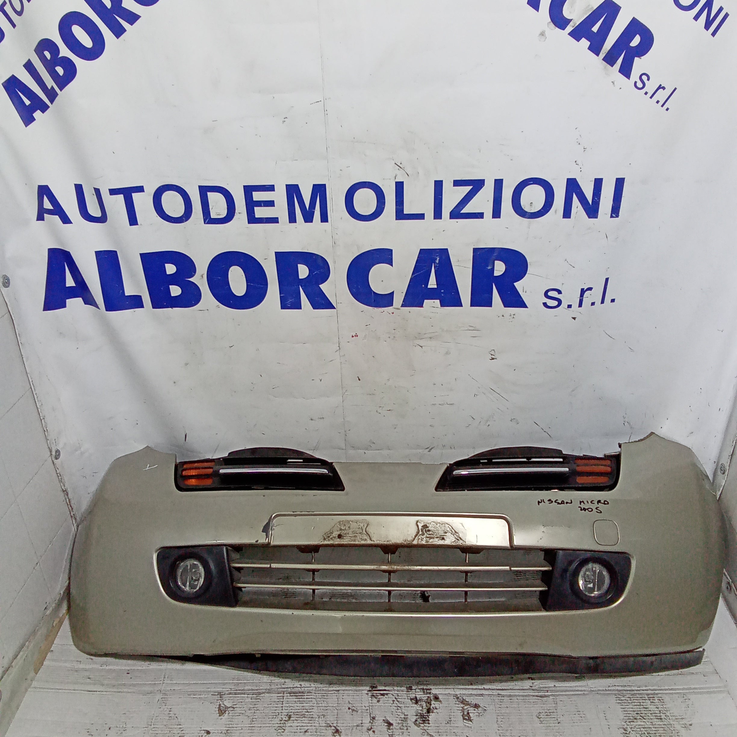 Parachoques delantero Nissan Micra año 2005
