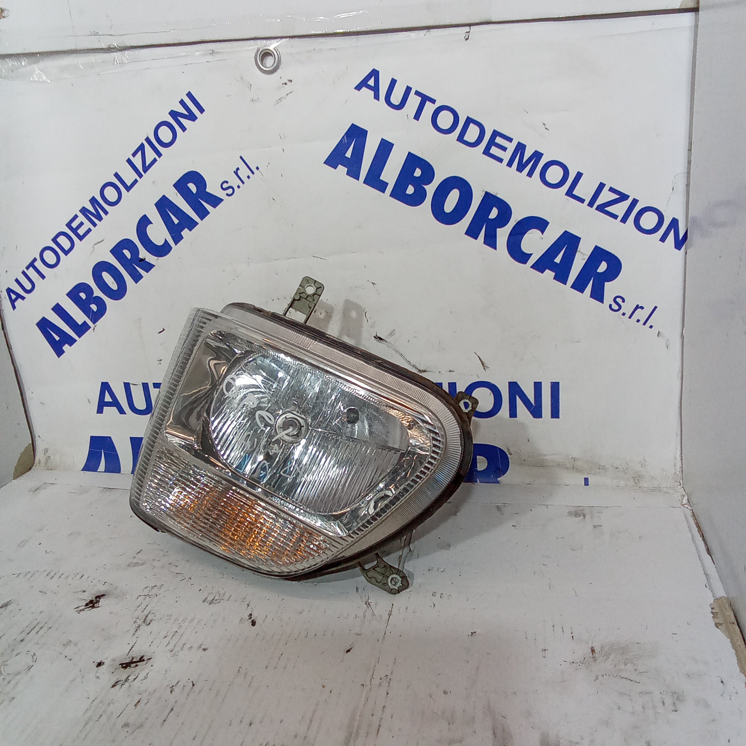 Faro delantero izquierdo Opel Agila año 2006