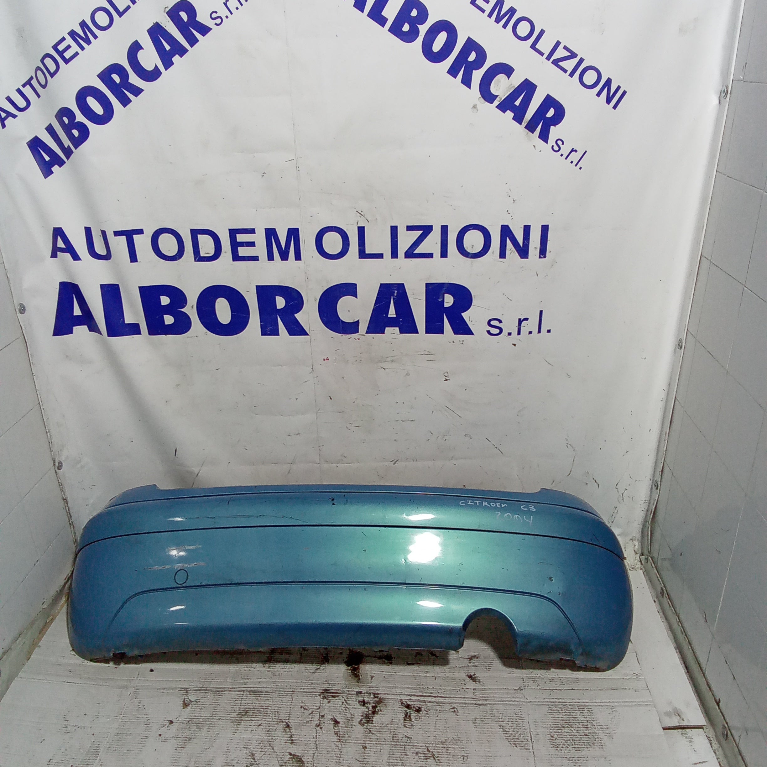 Parachoques trasero Citroën C3 año 2004