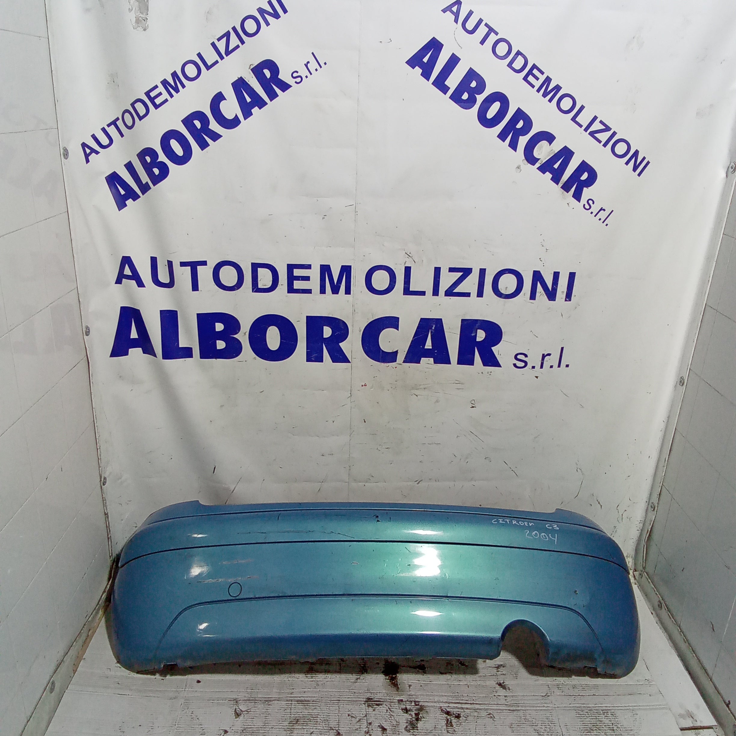 Parachoques trasero Citroën C3 año 2004