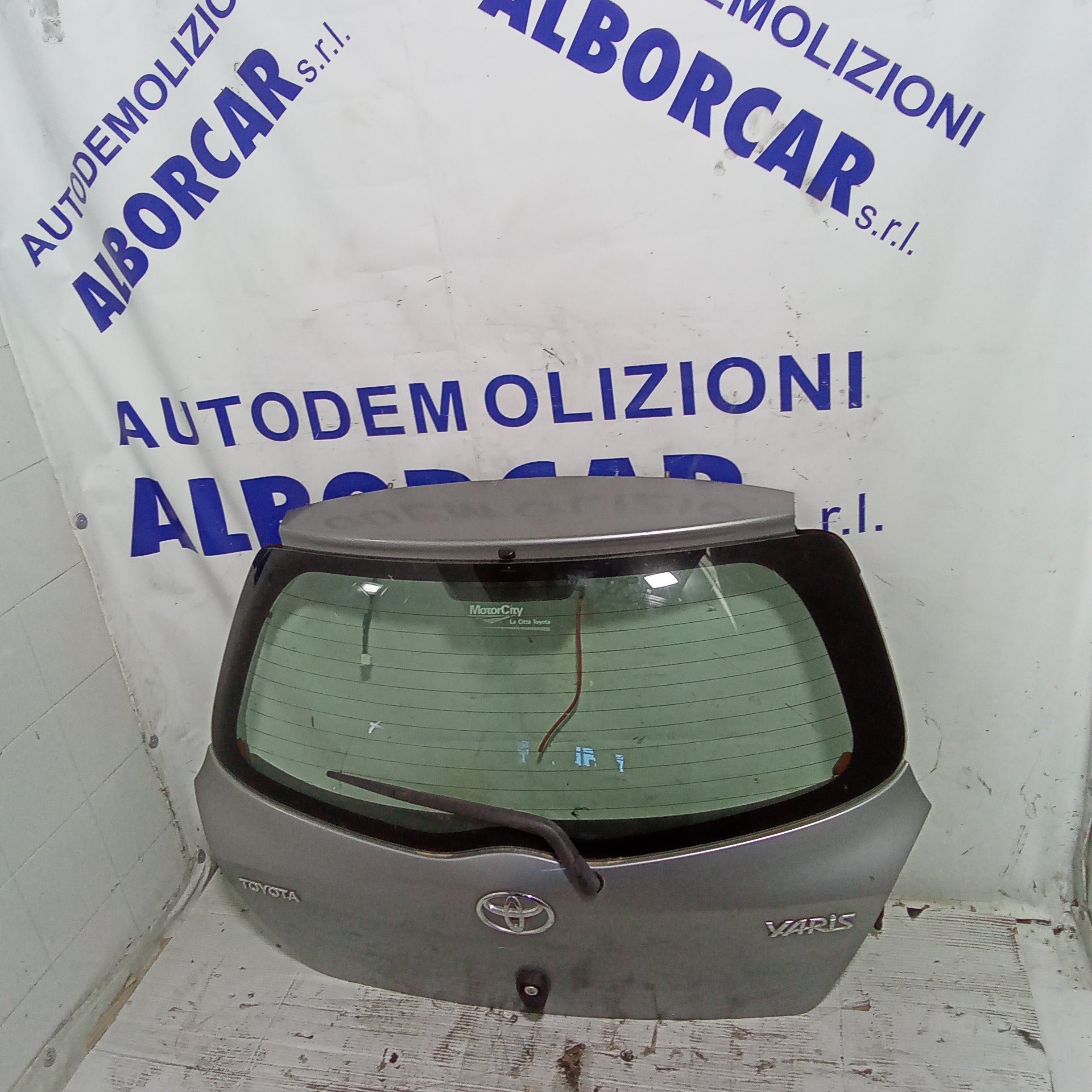 Cofano baule posteriore toyota yaris anno 2006