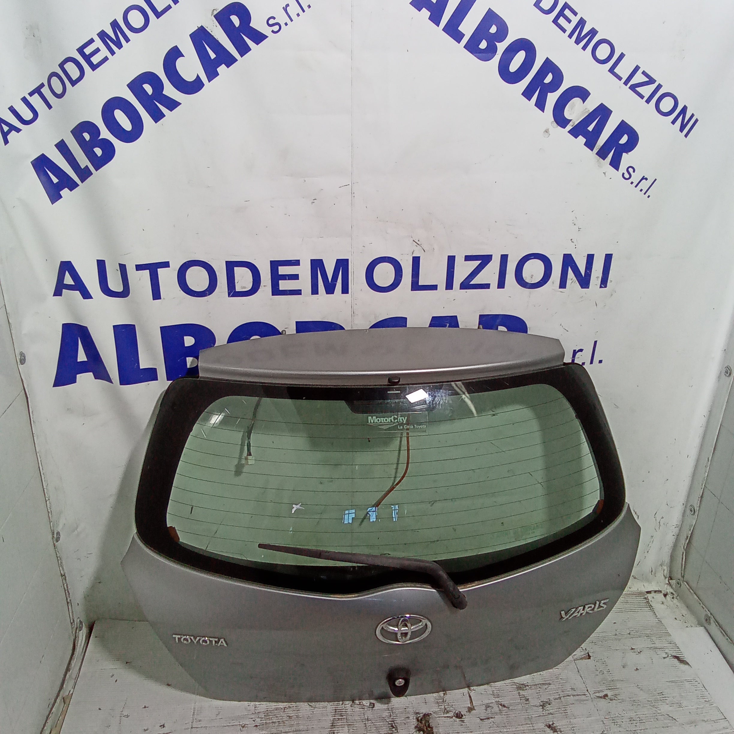 Cofano baule posteriore toyota yaris anno 2006