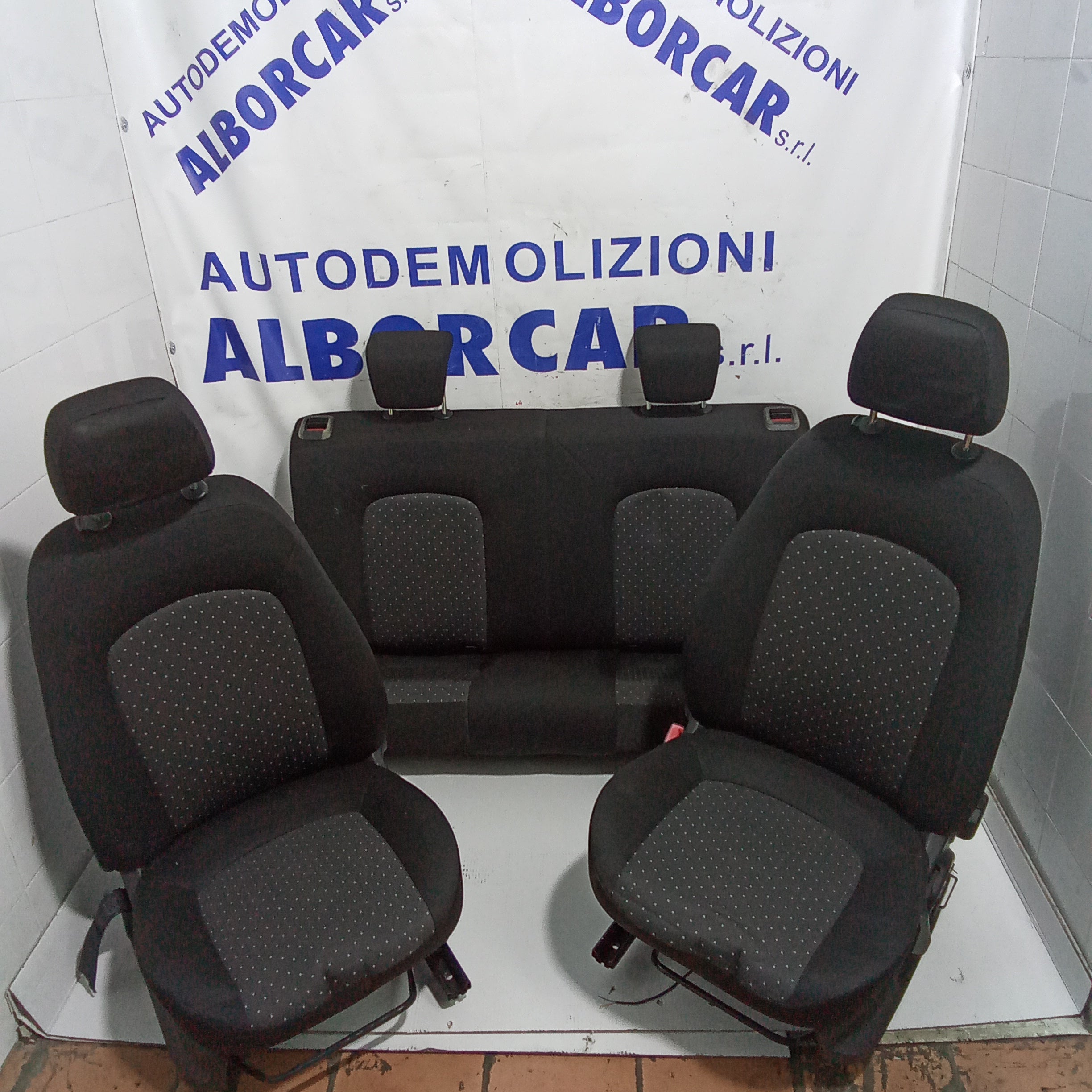 Tapicería completa Fiat Grande Punto 5 puertas año 2006