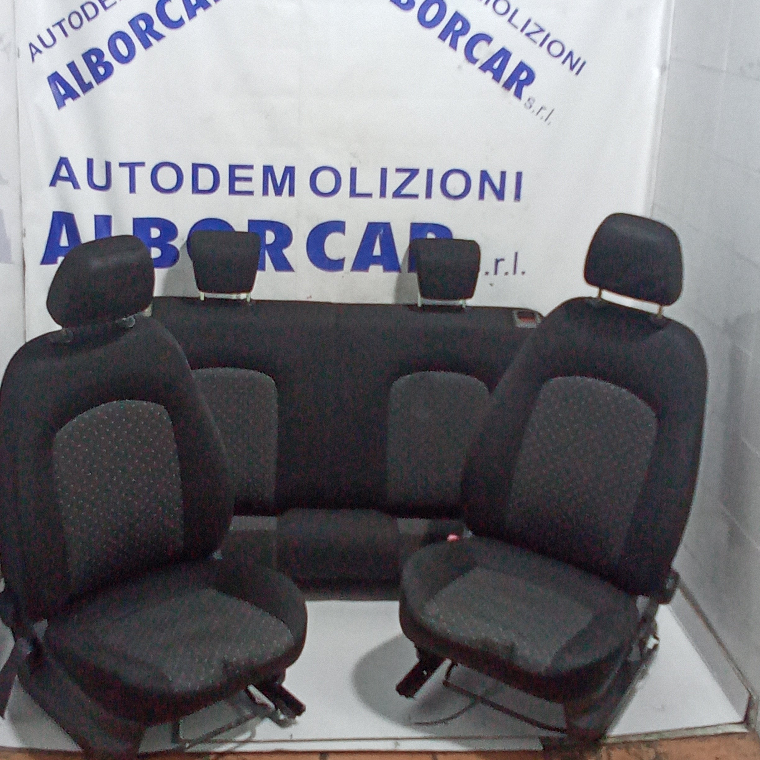 Tapicería completa Fiat Grande Punto 5 puertas año 2006